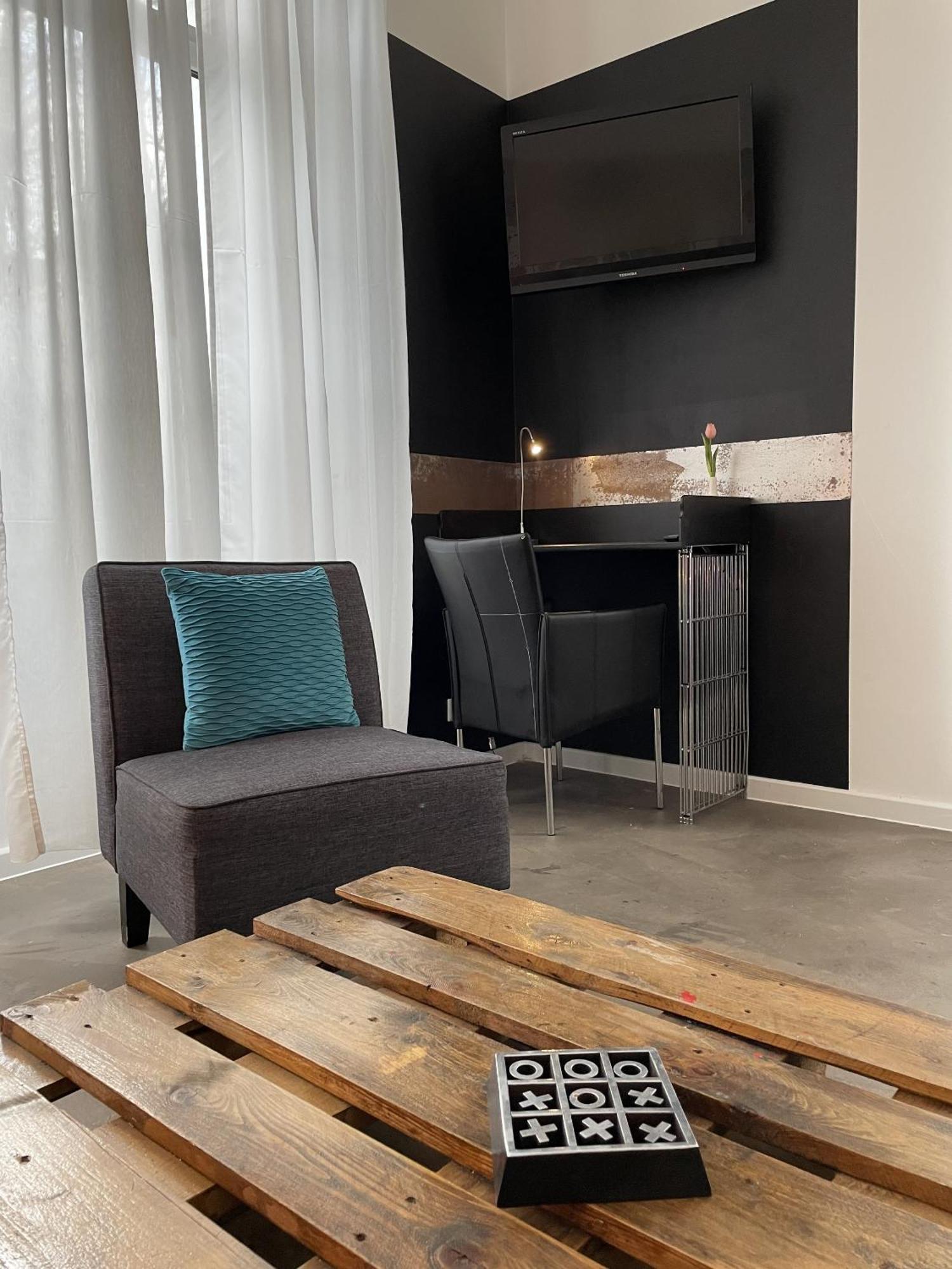 One-Bedroom Suite