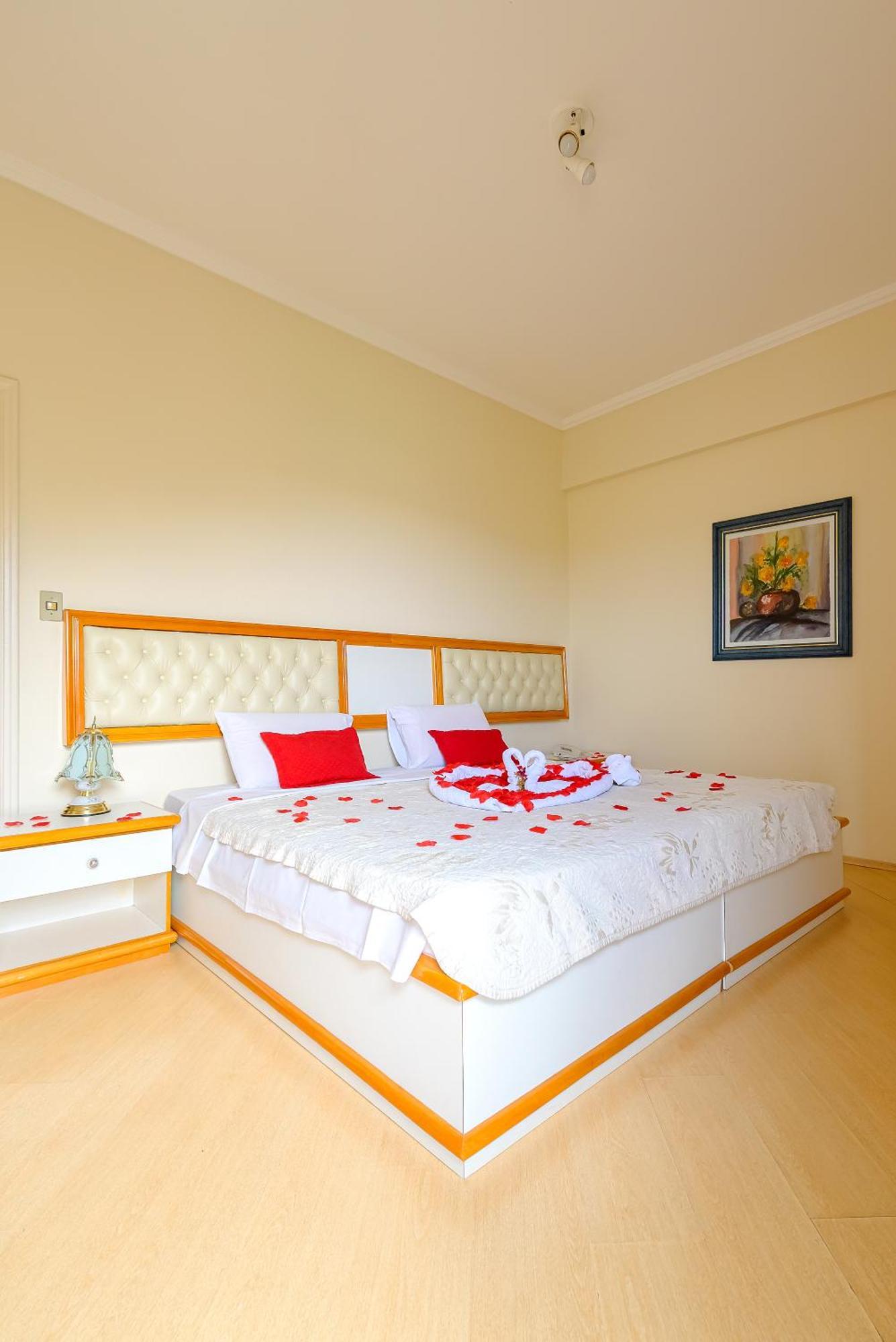 Double or Twin Room,1538193277:JPEG