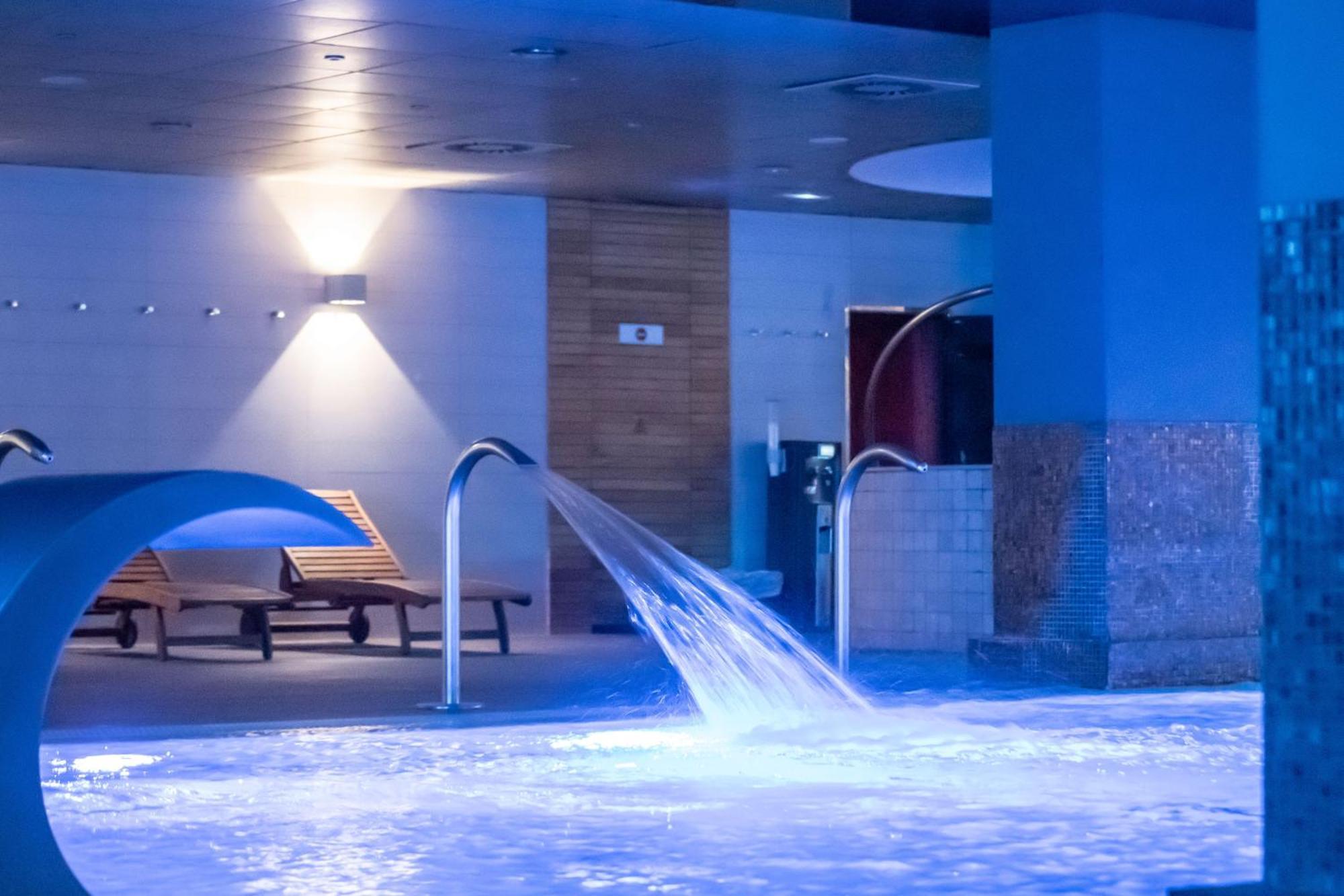 Double or Twin Room with Spa Access,1538241277:JPEG