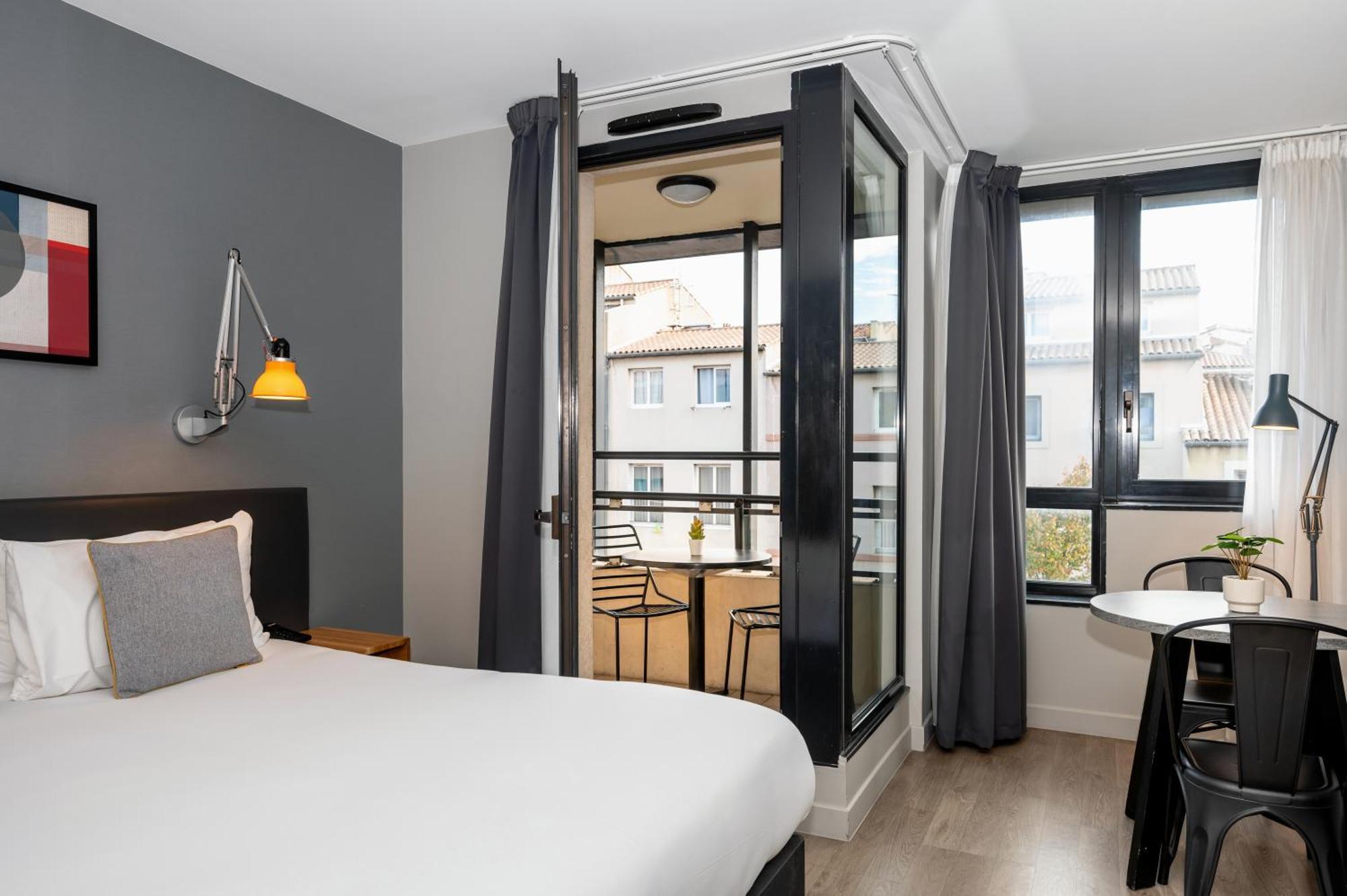 Studio Apartment Balcony
