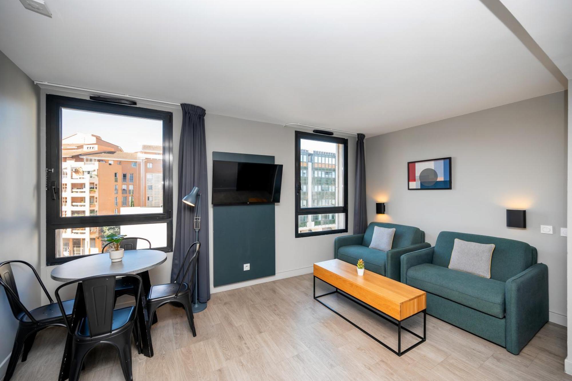 One-Bedroom Apartment,1538381773:JPEG