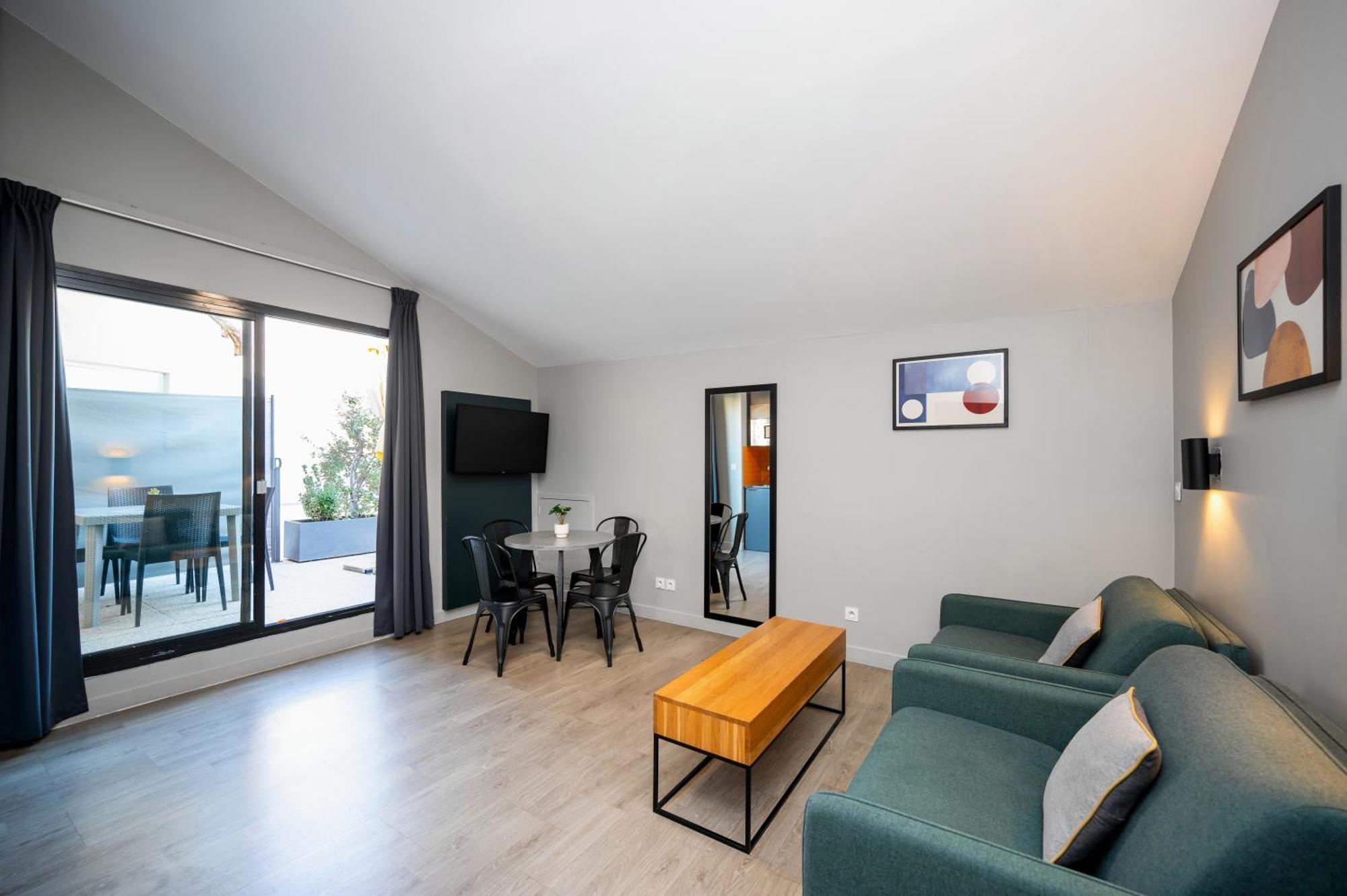 1 Bedroom Apartment Balcony