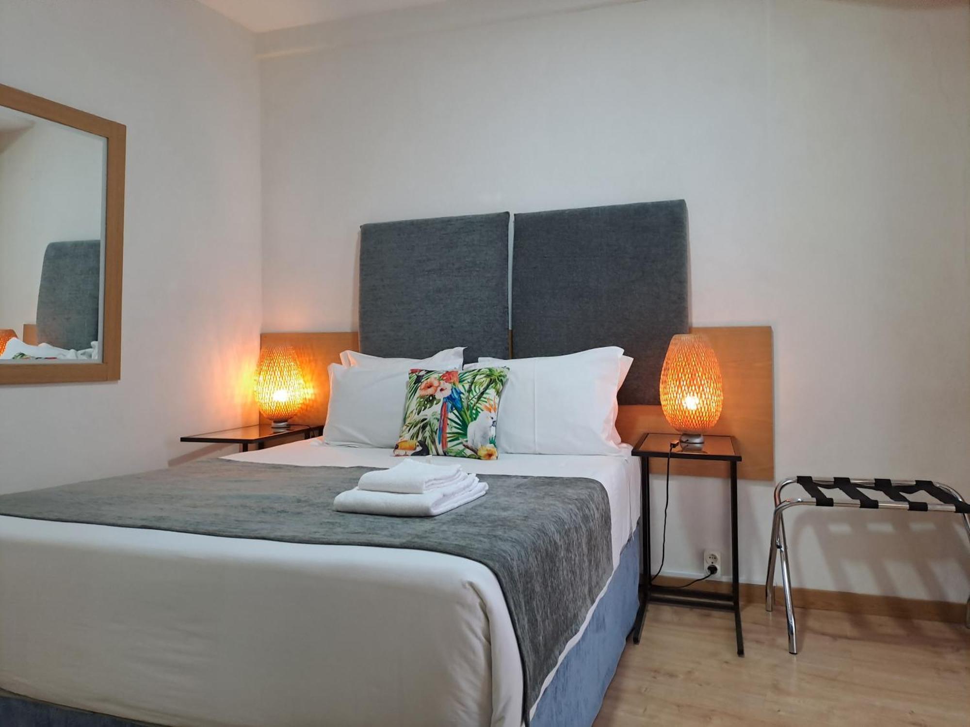 Double Room with Balcony,1538443732:JPEG
