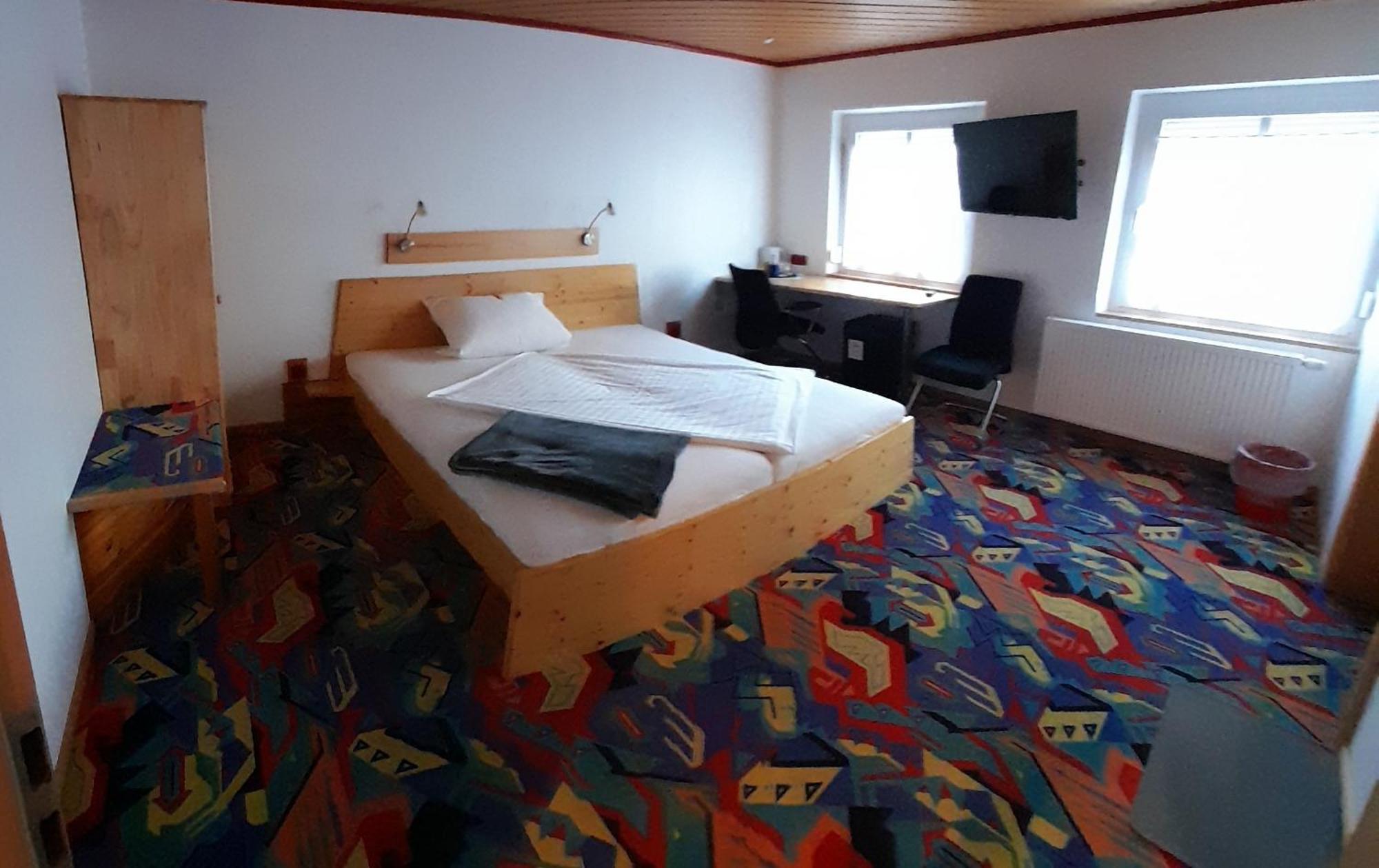 Large Single Room