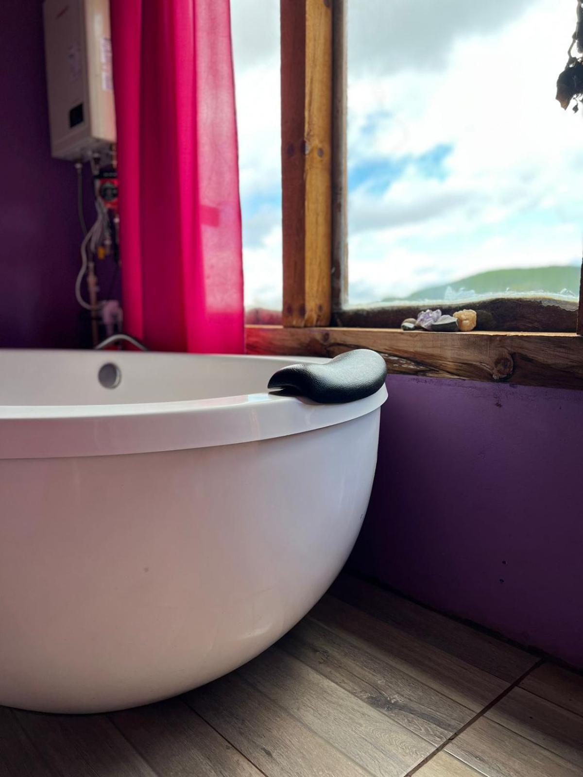 King Suite Spa Bath
