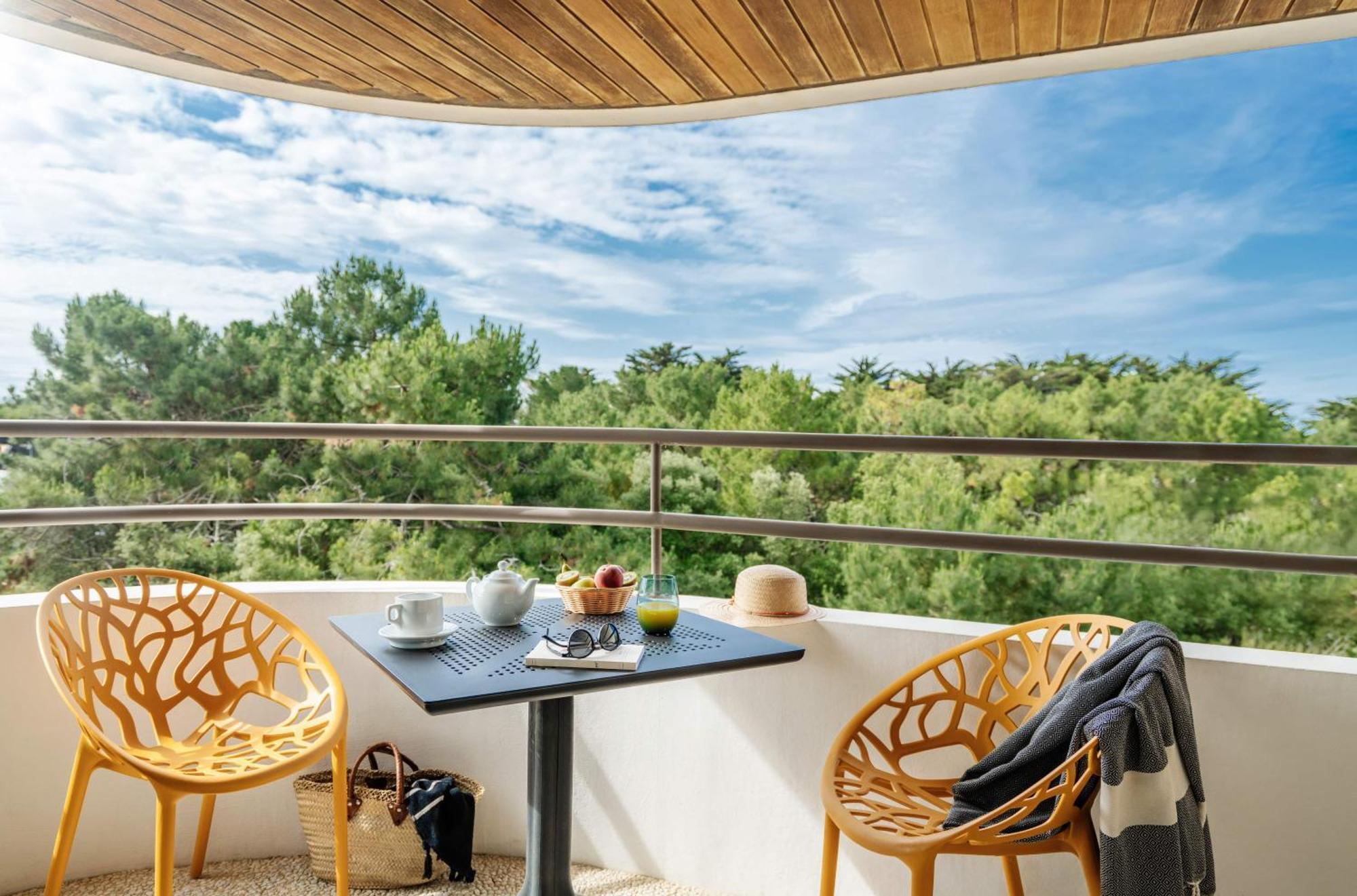 Comfort Room Balcony