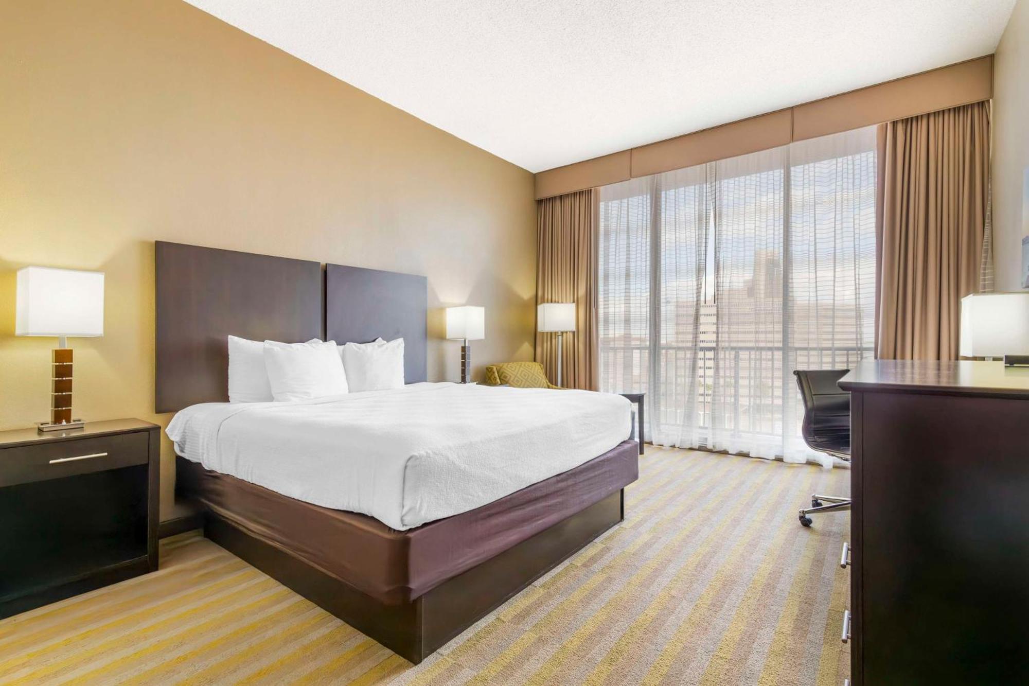 King Room,1709573126:JPEG