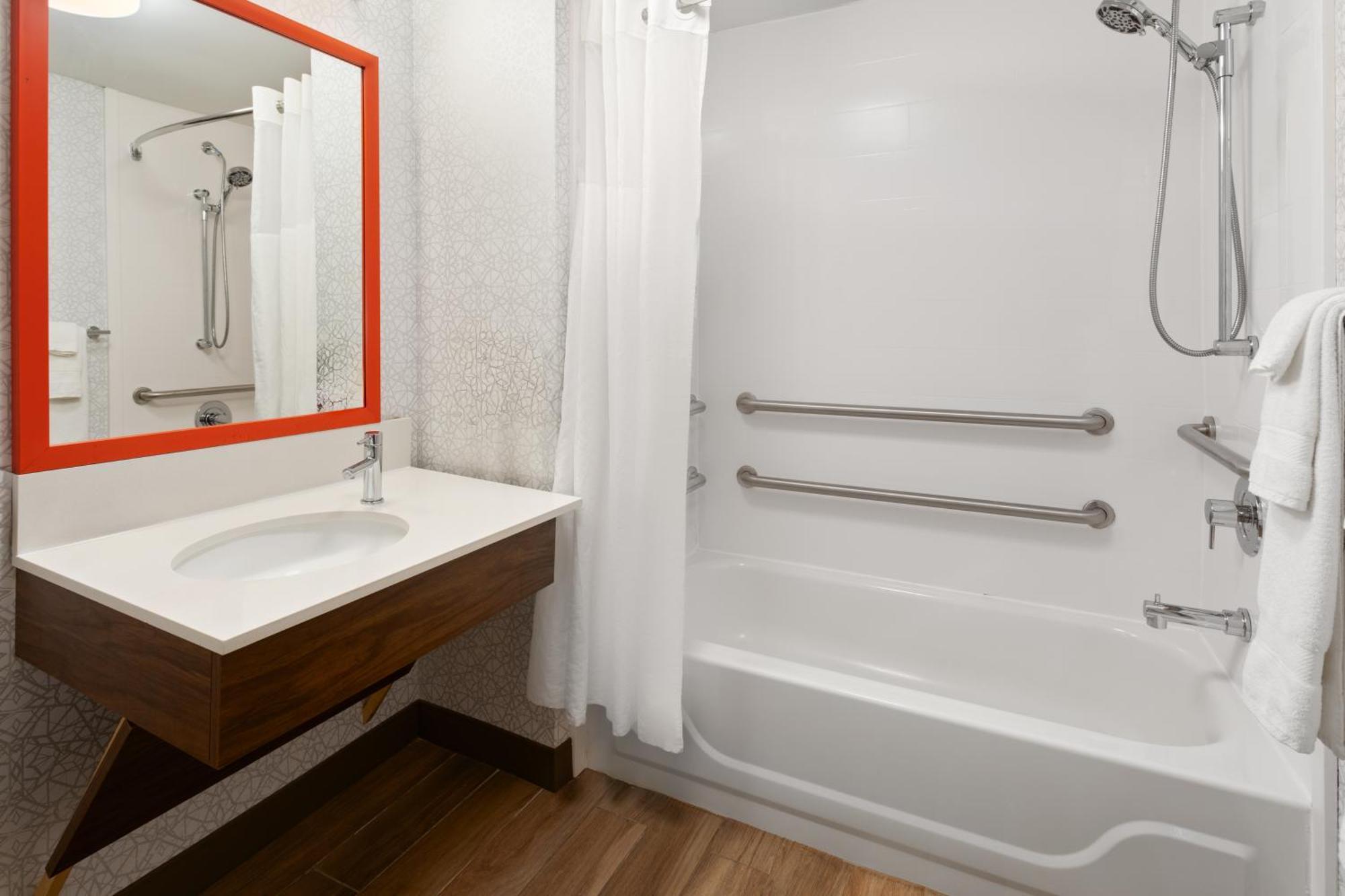 Double Room with Two Double Beds-Hearing Accessibility -Non-Smoking