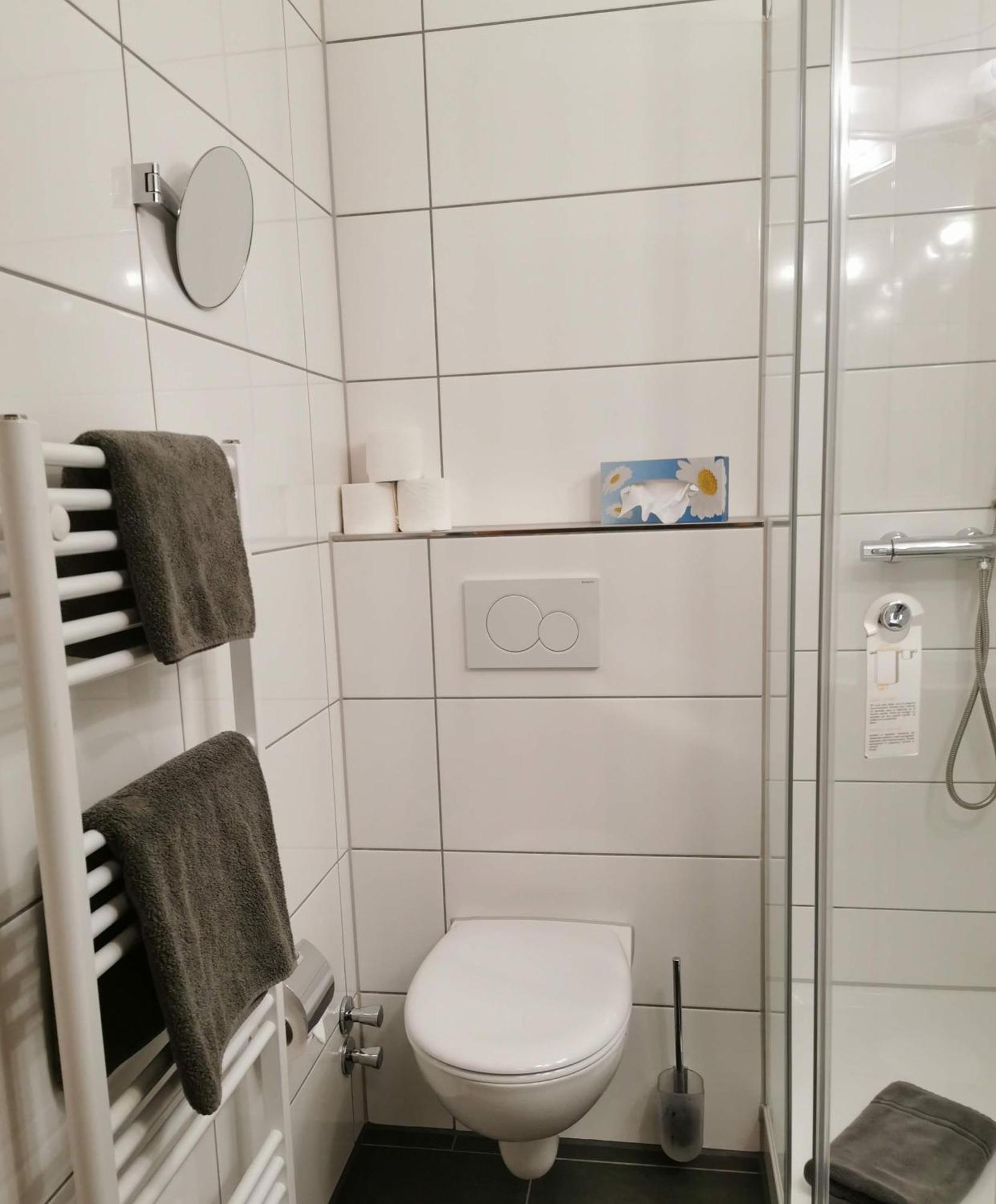 Single Room,1538792410:JPEG