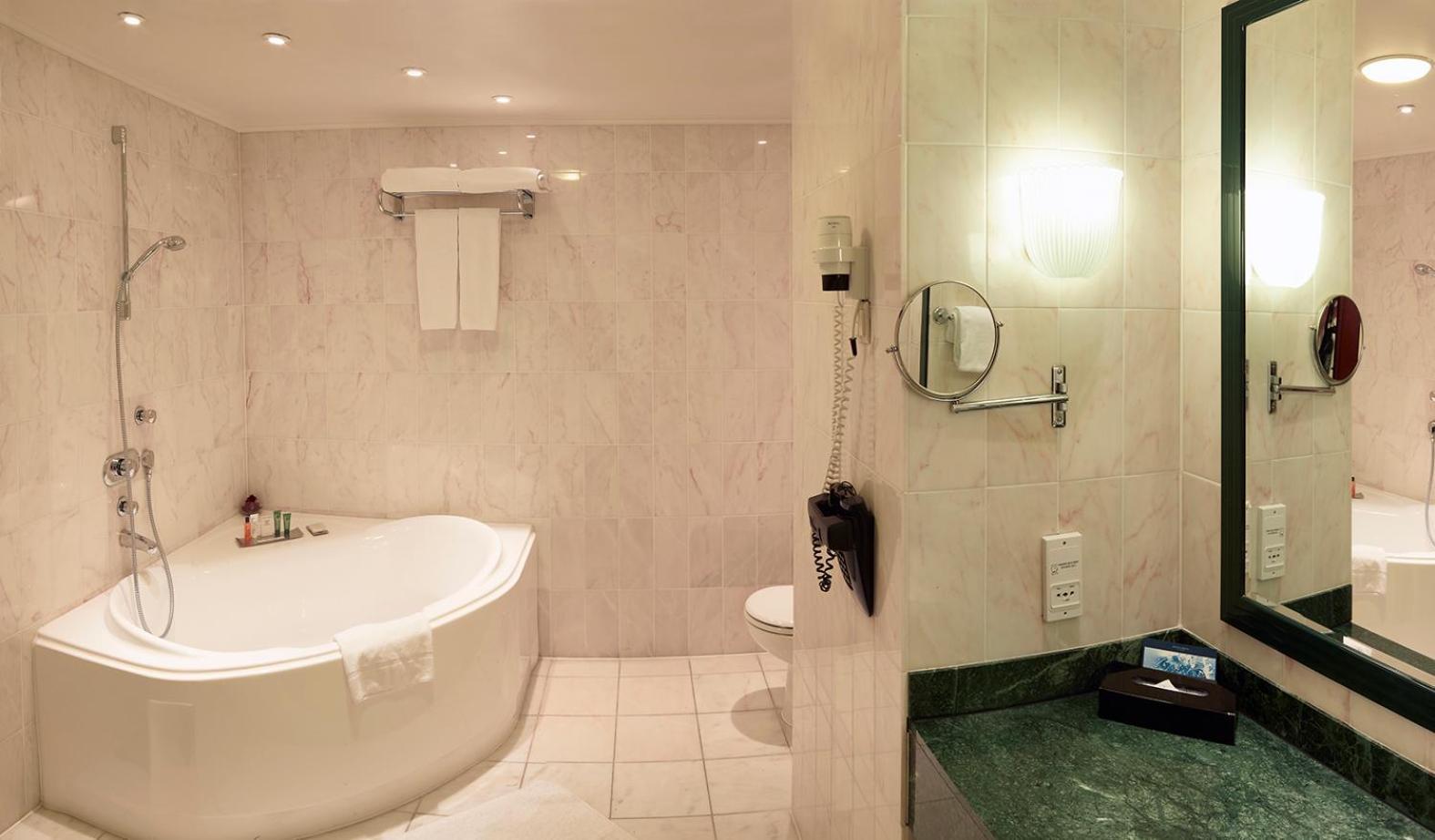 Junior Suite,1599641293:JPEG