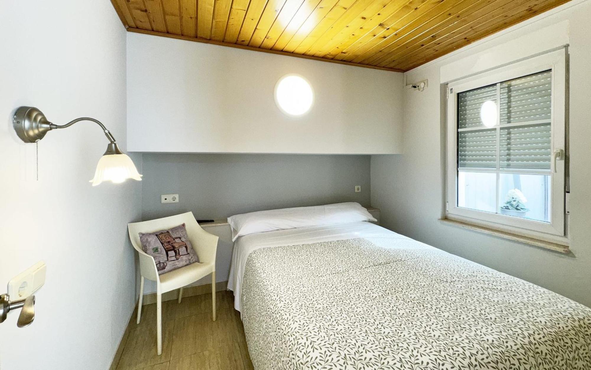 Deluxe Studio