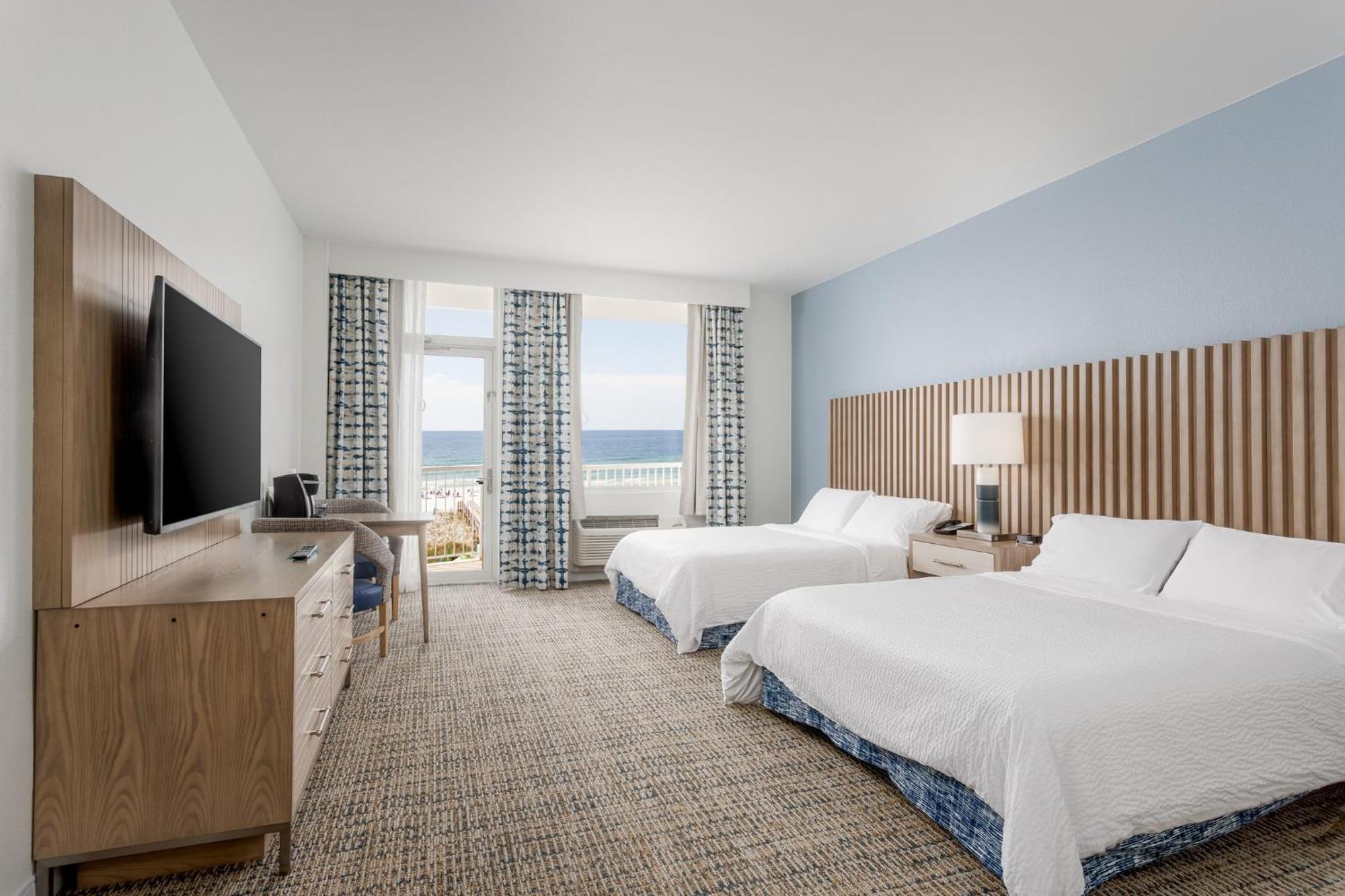 Queen Room with Two Queen Beds - Pool Side,1448891410:JPEG