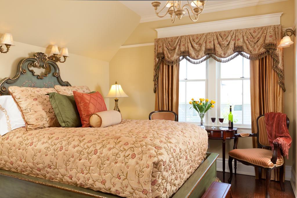 Superior Queen Room