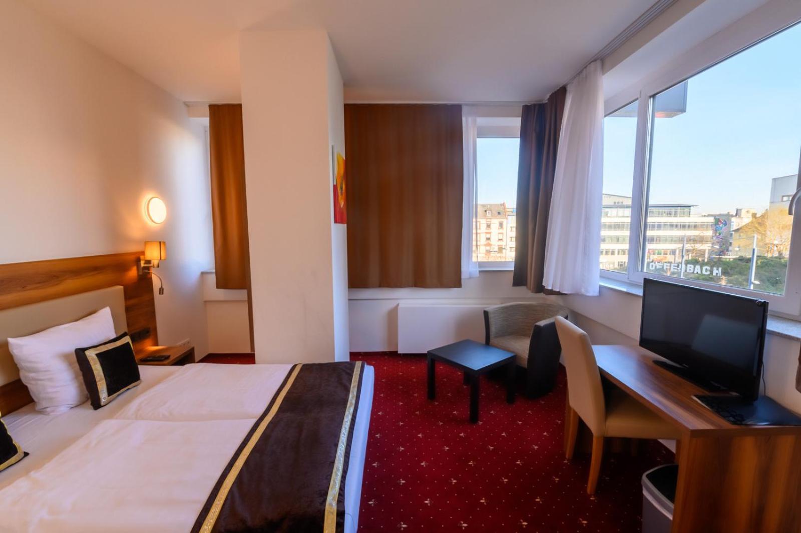 Deluxe Single Room,1361841635:JPEG