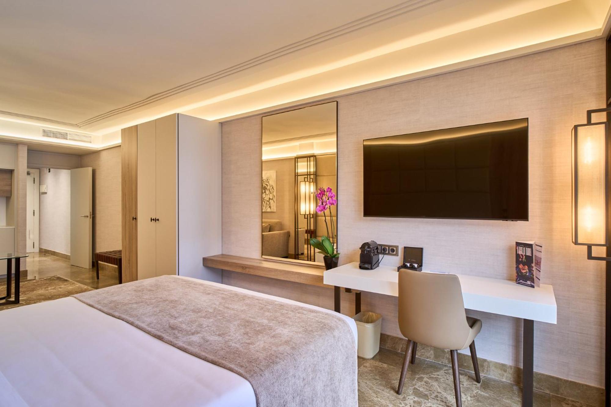 Premium Double Room,1566913270:JPEG