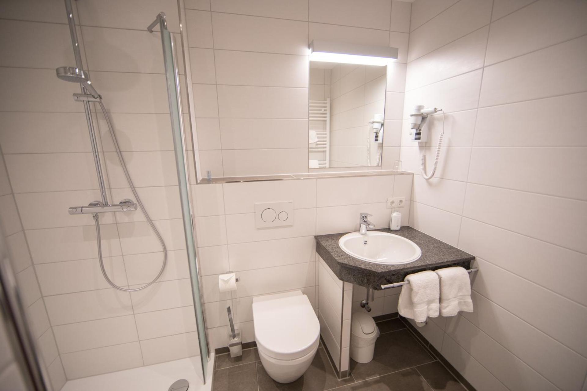 Superior Single Room,1539283645:JPEG