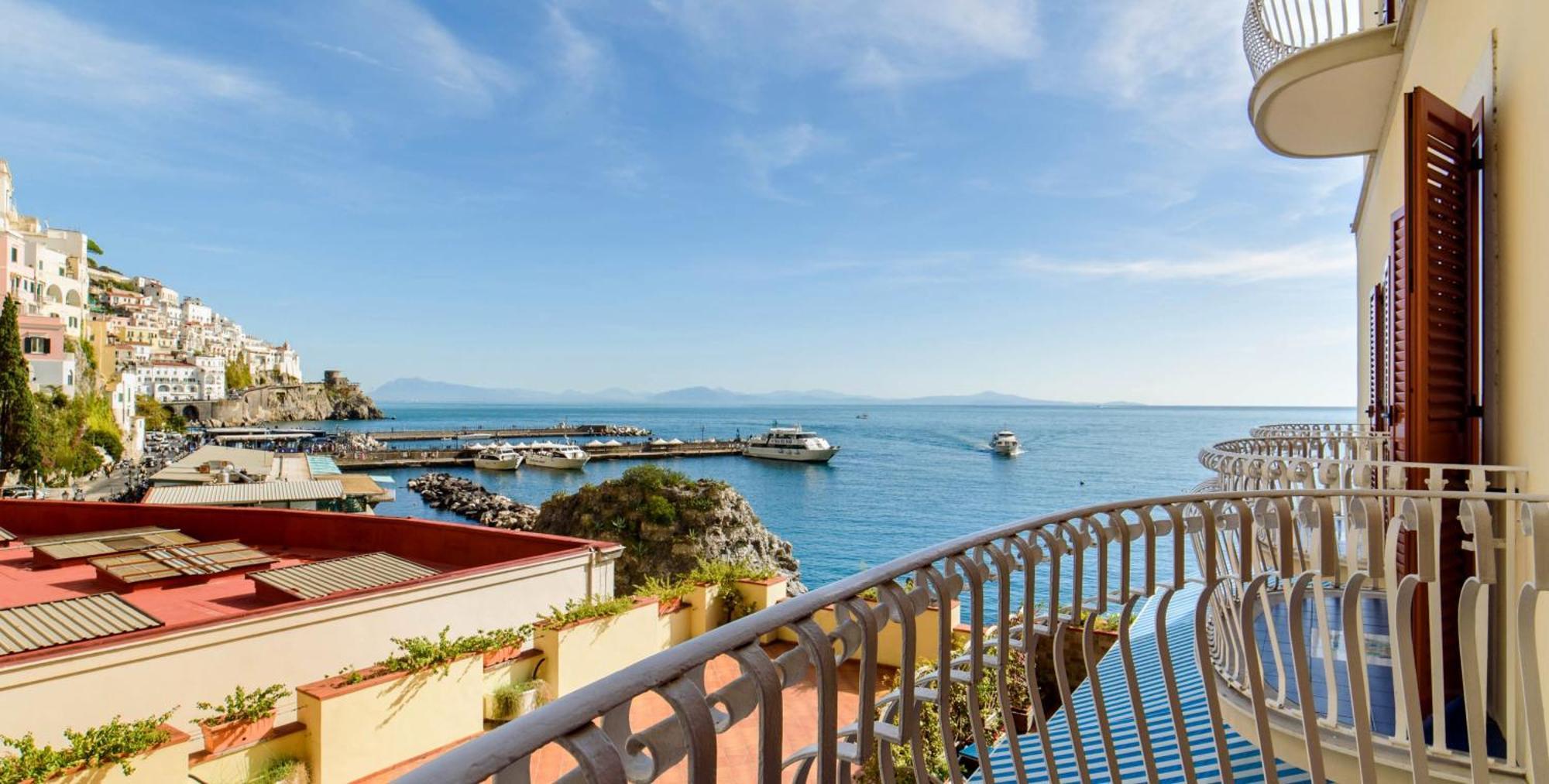 Double or Twin Room Partial Sea View