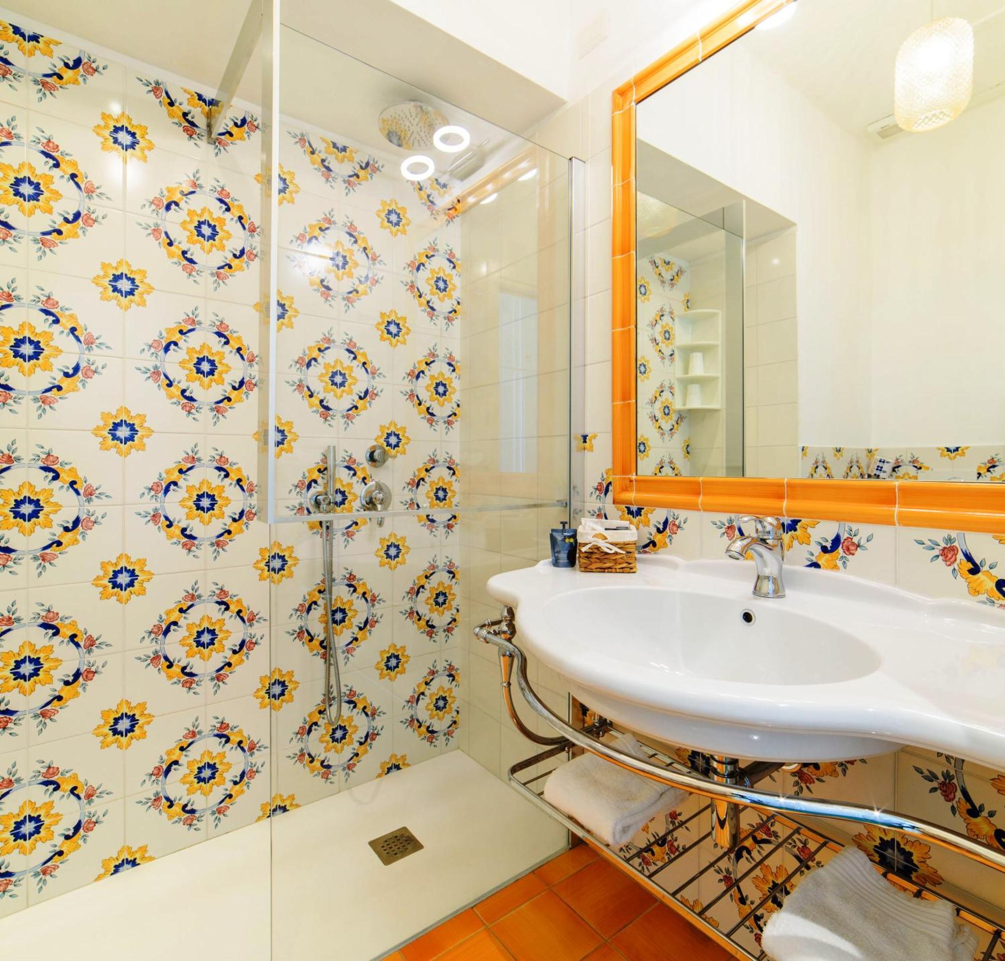 Superior Double or Twin Room Sea View