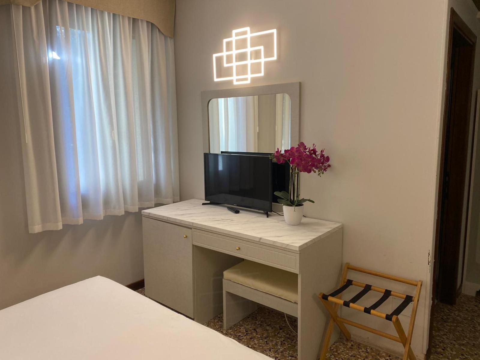 Triple Room Annex,1539766288:JPEG