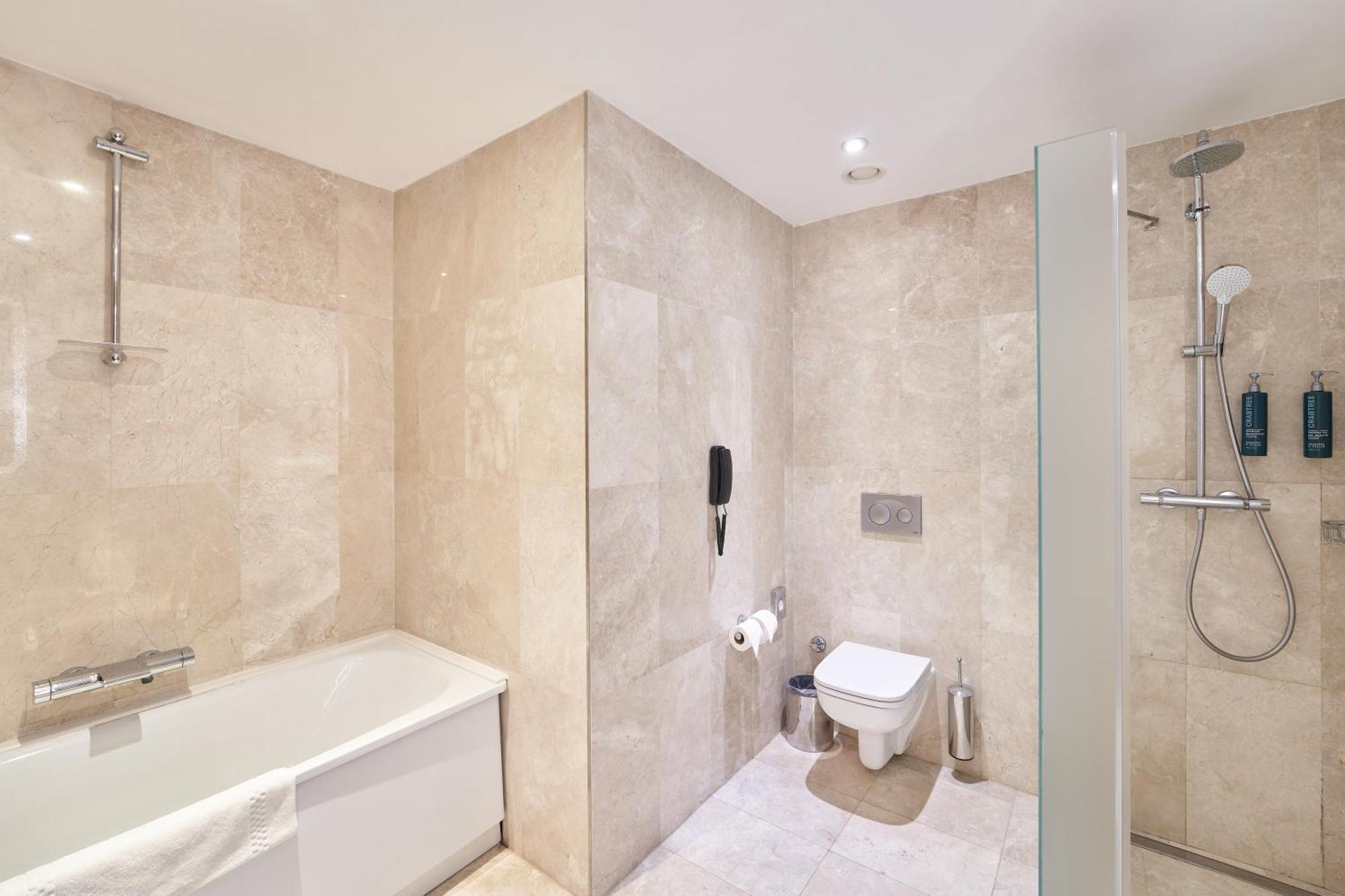 One-Bedroom King Suite