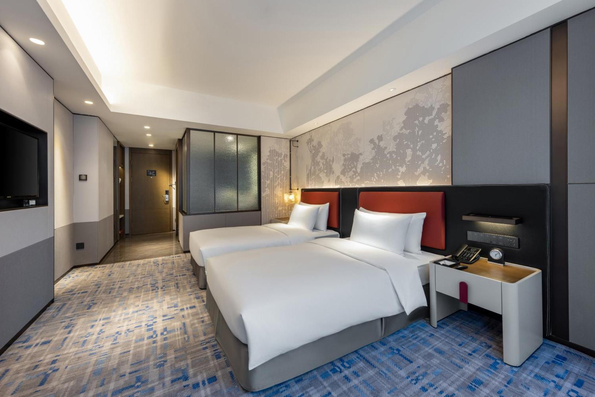 Premier Twin Room