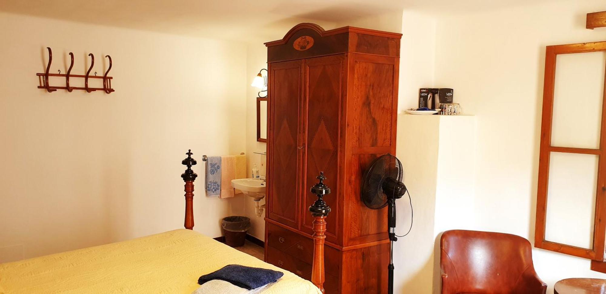 Triple Room,1540165867:JPEG