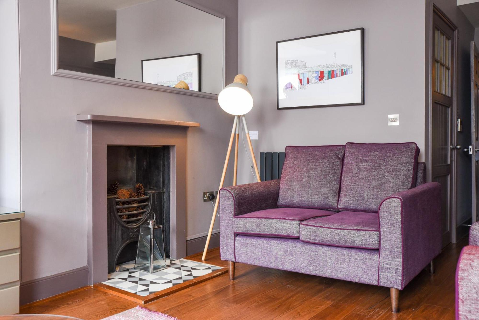Three-Bedroom Apartment,1609324593:JPEG