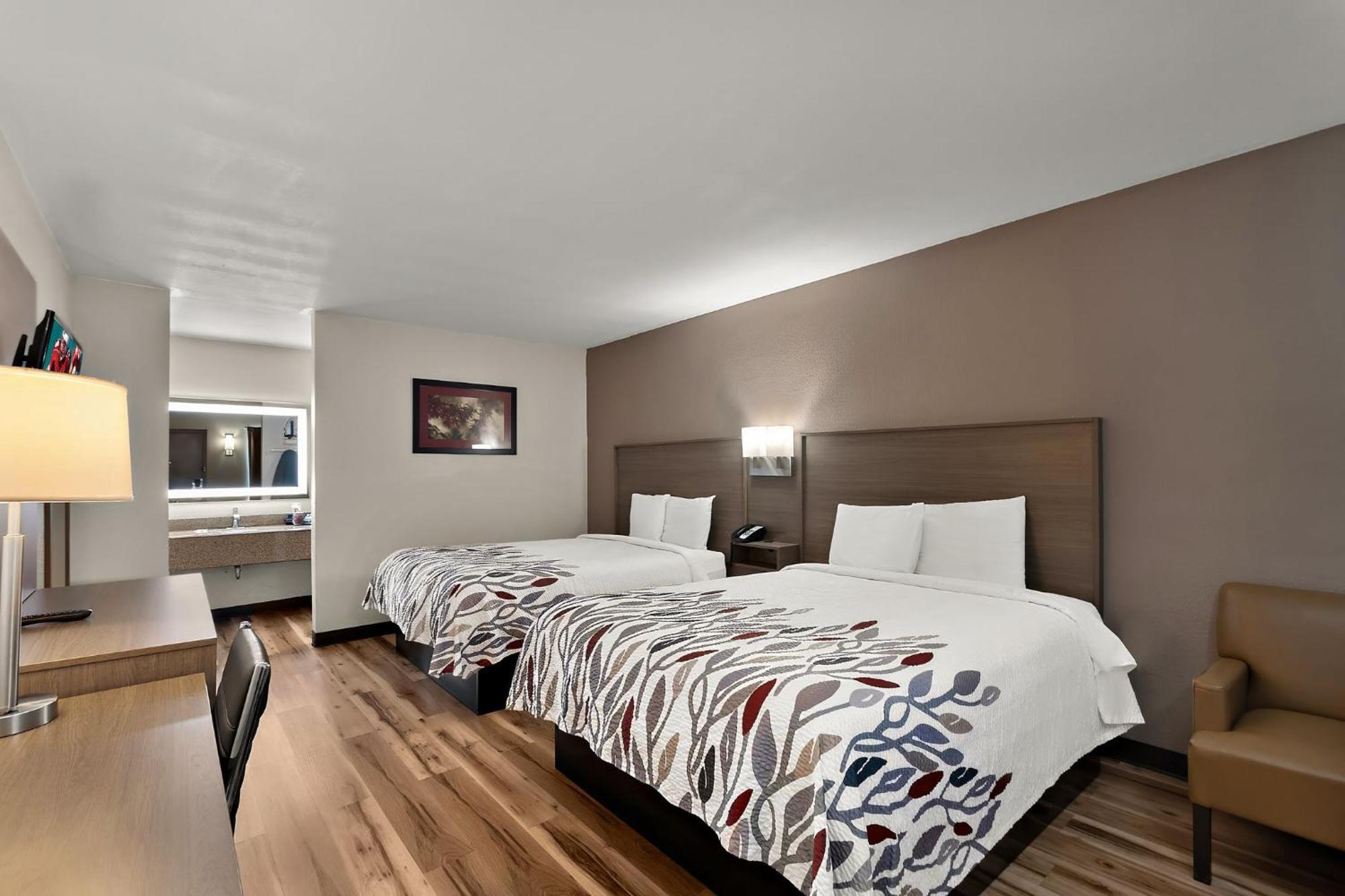 Deluxe Room Two Queen Beds Second Floor Non-Smoking,1706556923:JPEG