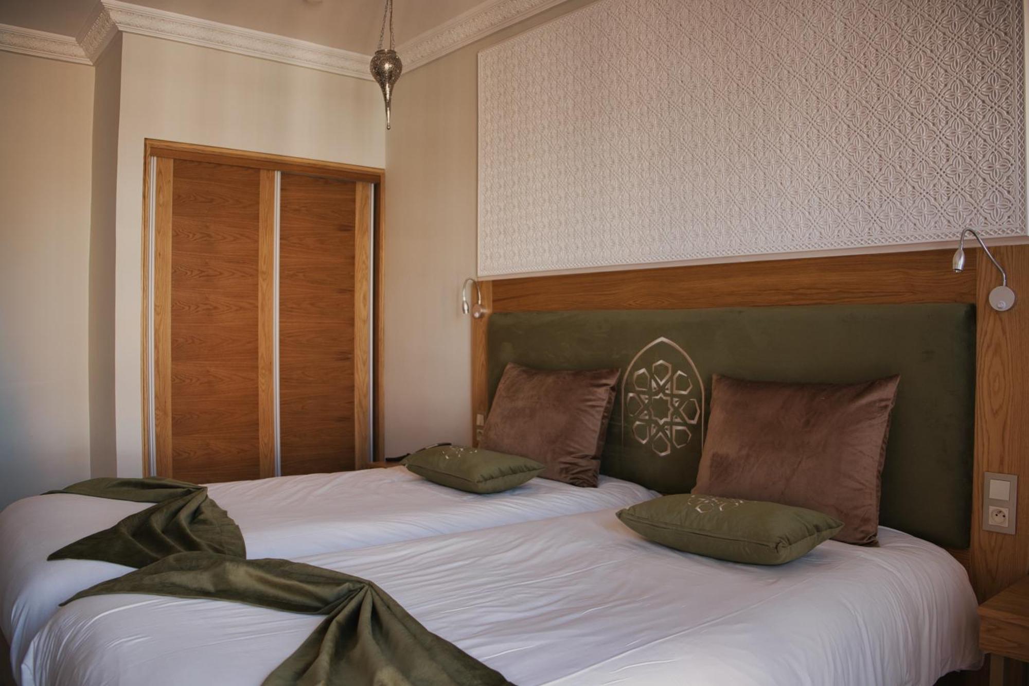 Deluxe Double or Twin Room Pool View