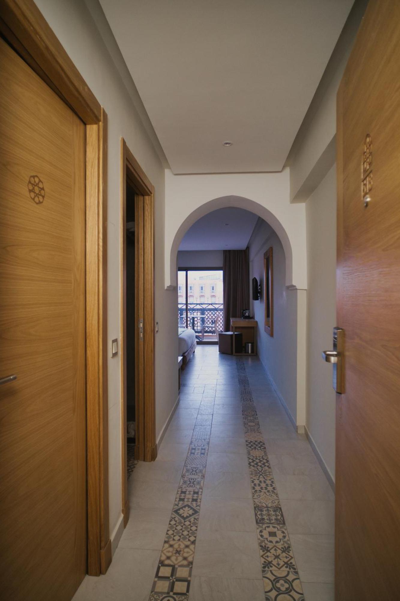 Deluxe Double or Twin Room Pool View