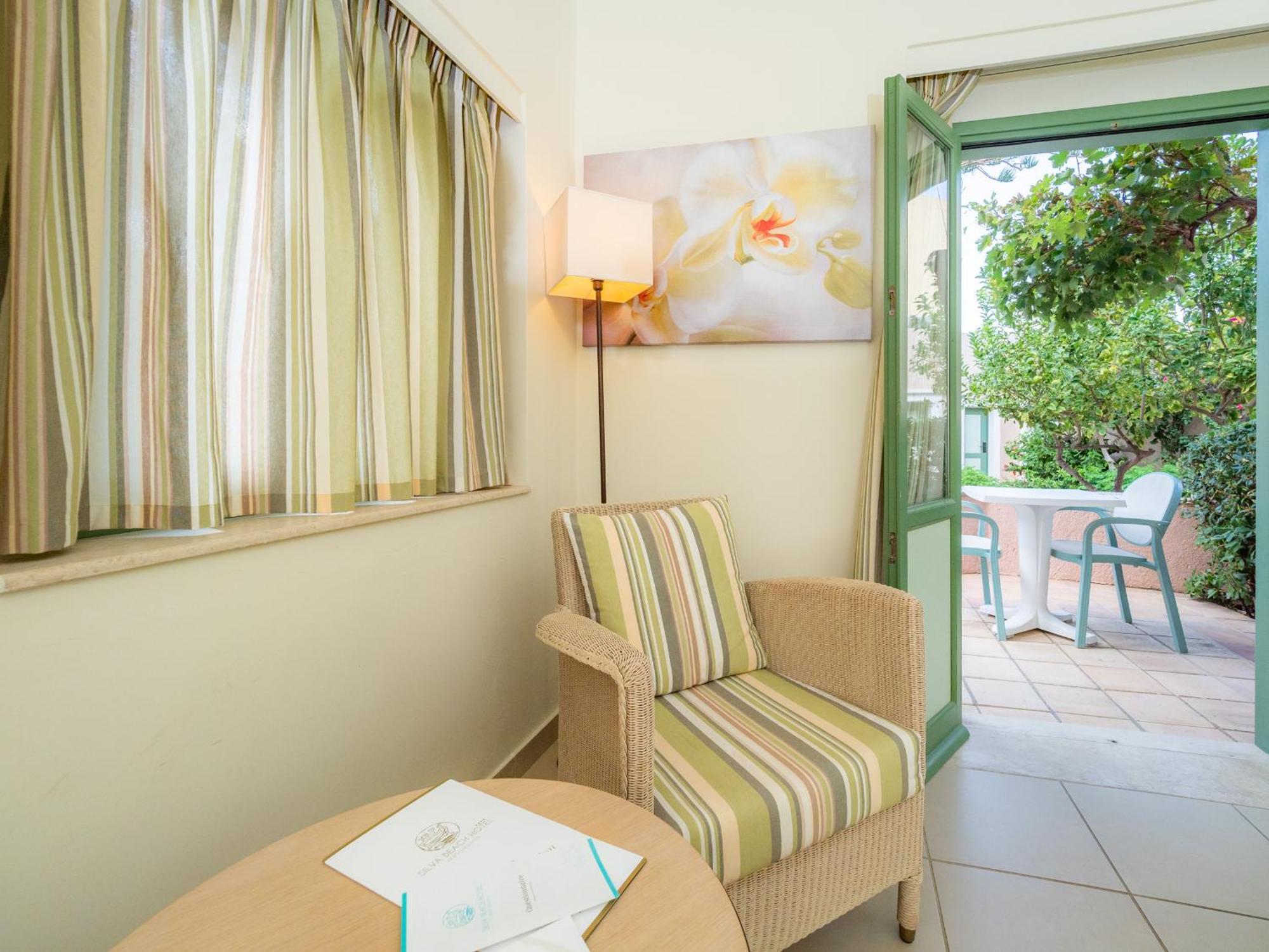 Double or Twin Room Garden View