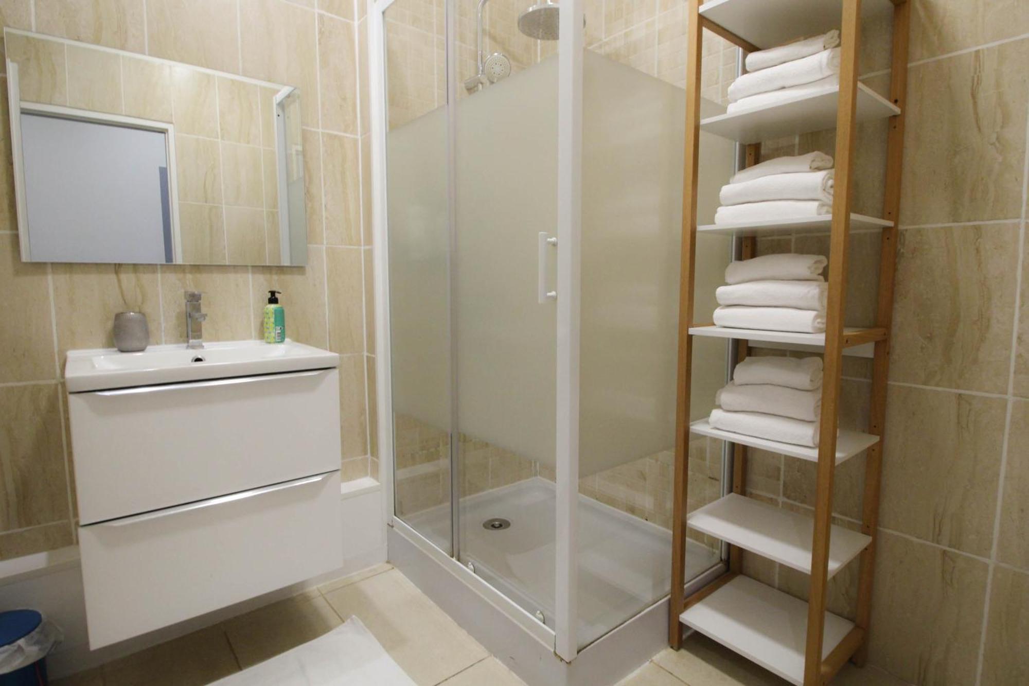 Superior Apartment,1540656055:JPEG