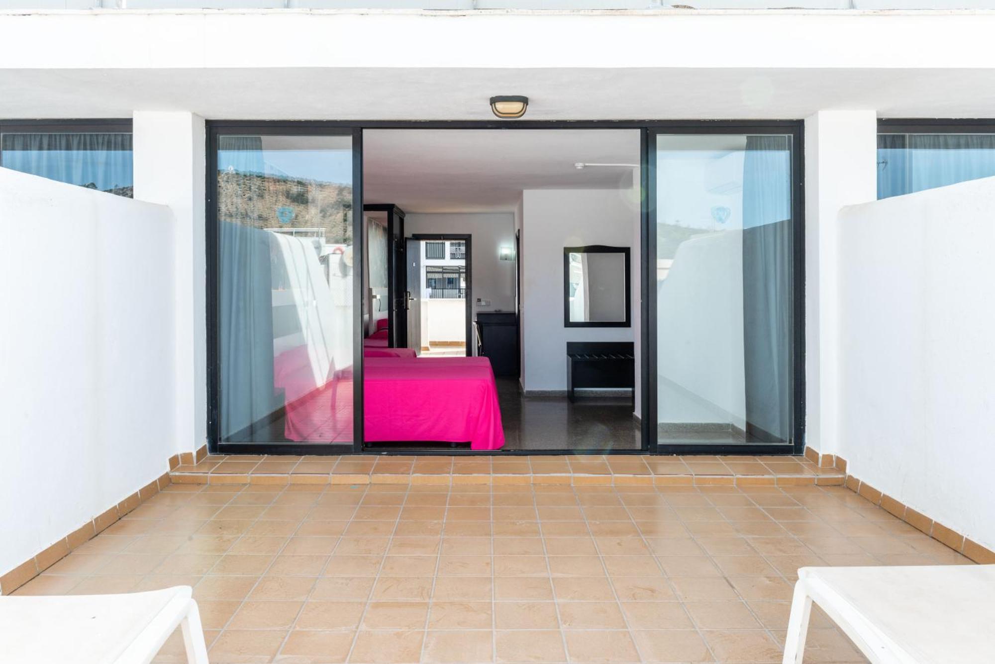 Rocks Room Terrace