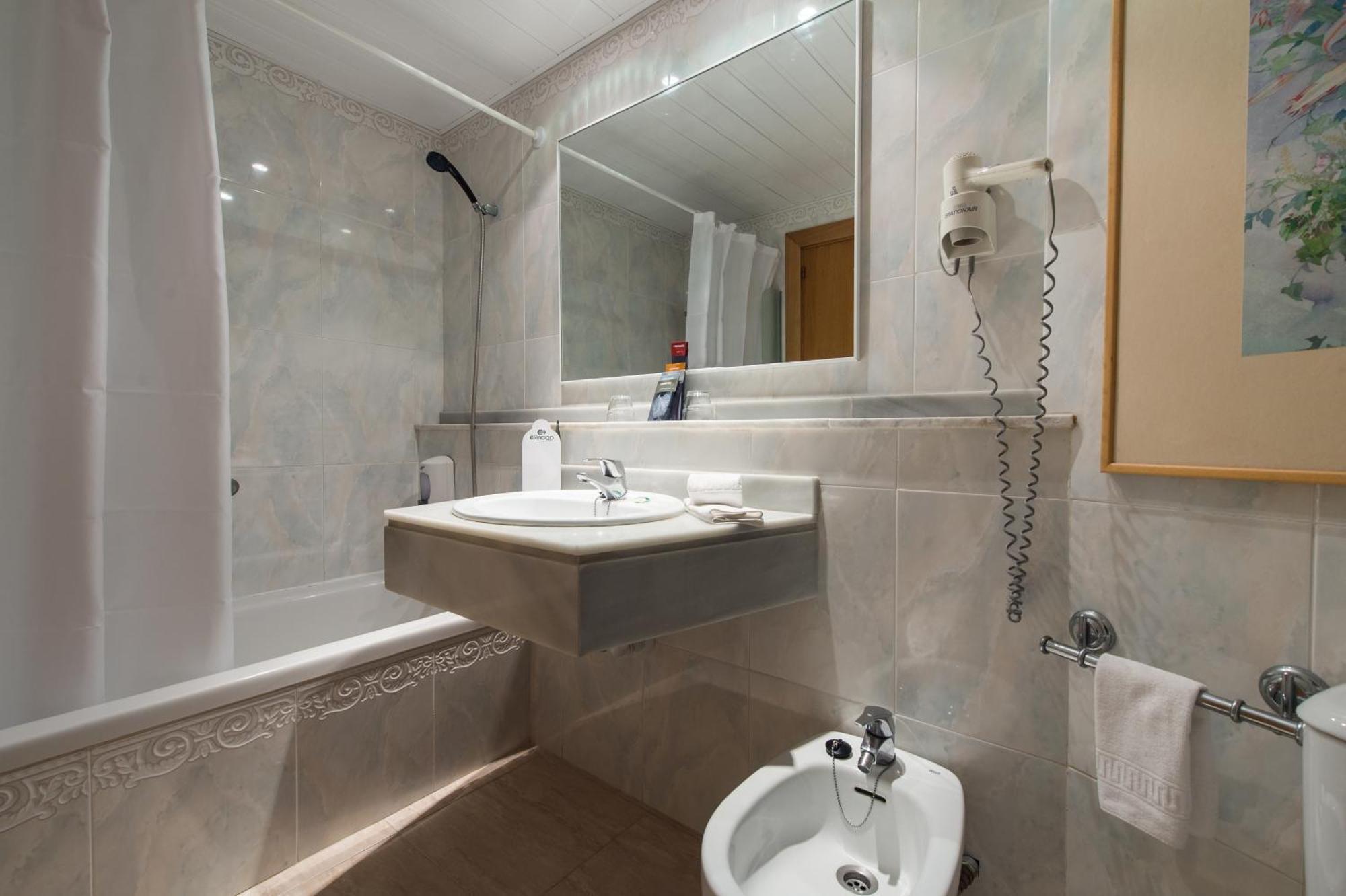 Double Room,1713955665:JPEG