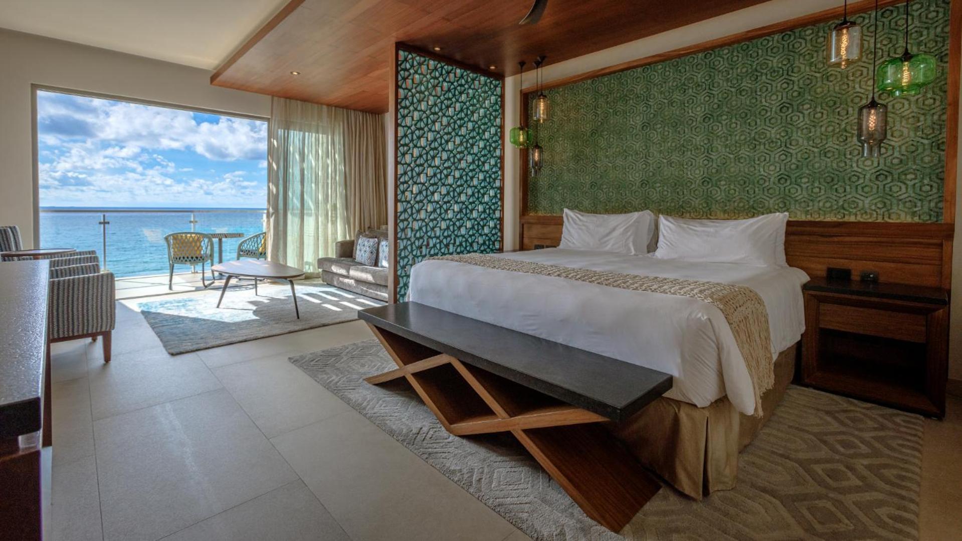 King Suite Ocean View,1540729726:JPEG