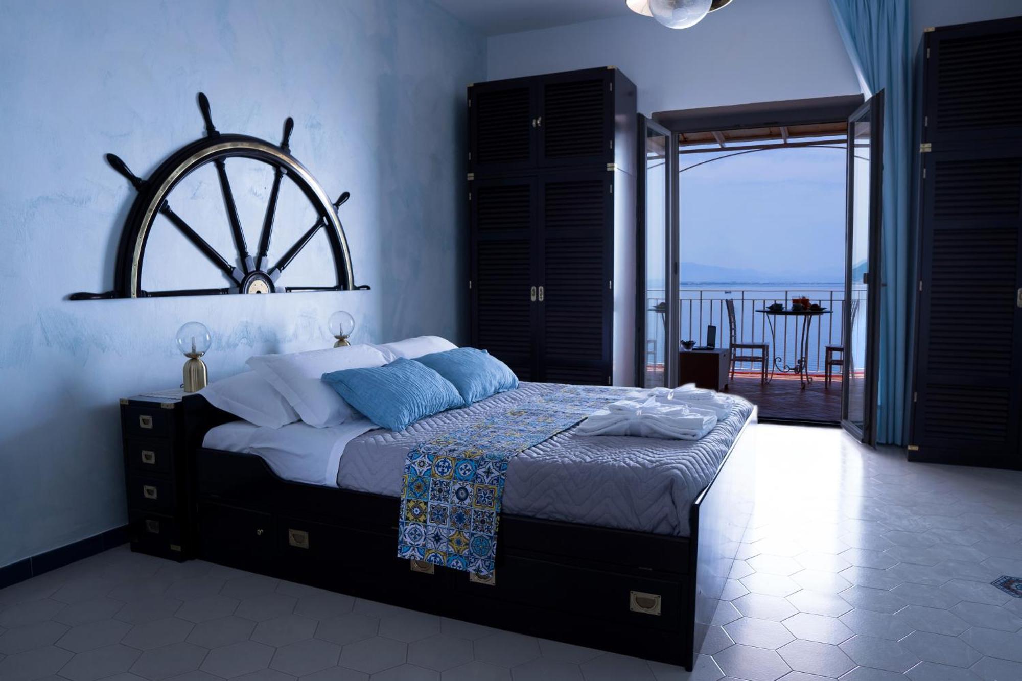 Four-Bedroom House,1247309131:JPEG