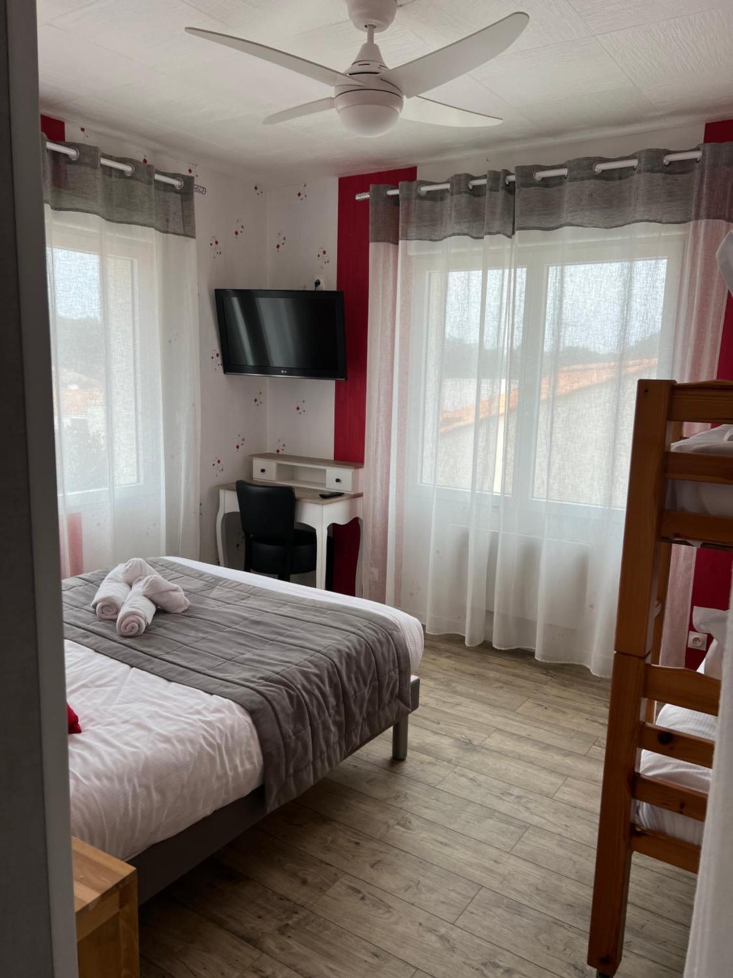 Quadruple Room,1540930537:JPEG