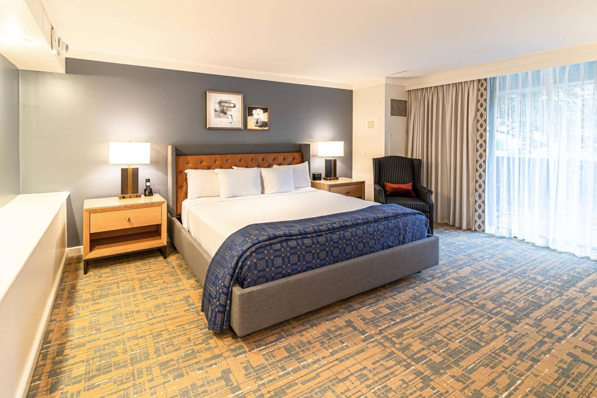 Premium King Room Balcony,1541032480:JPEG