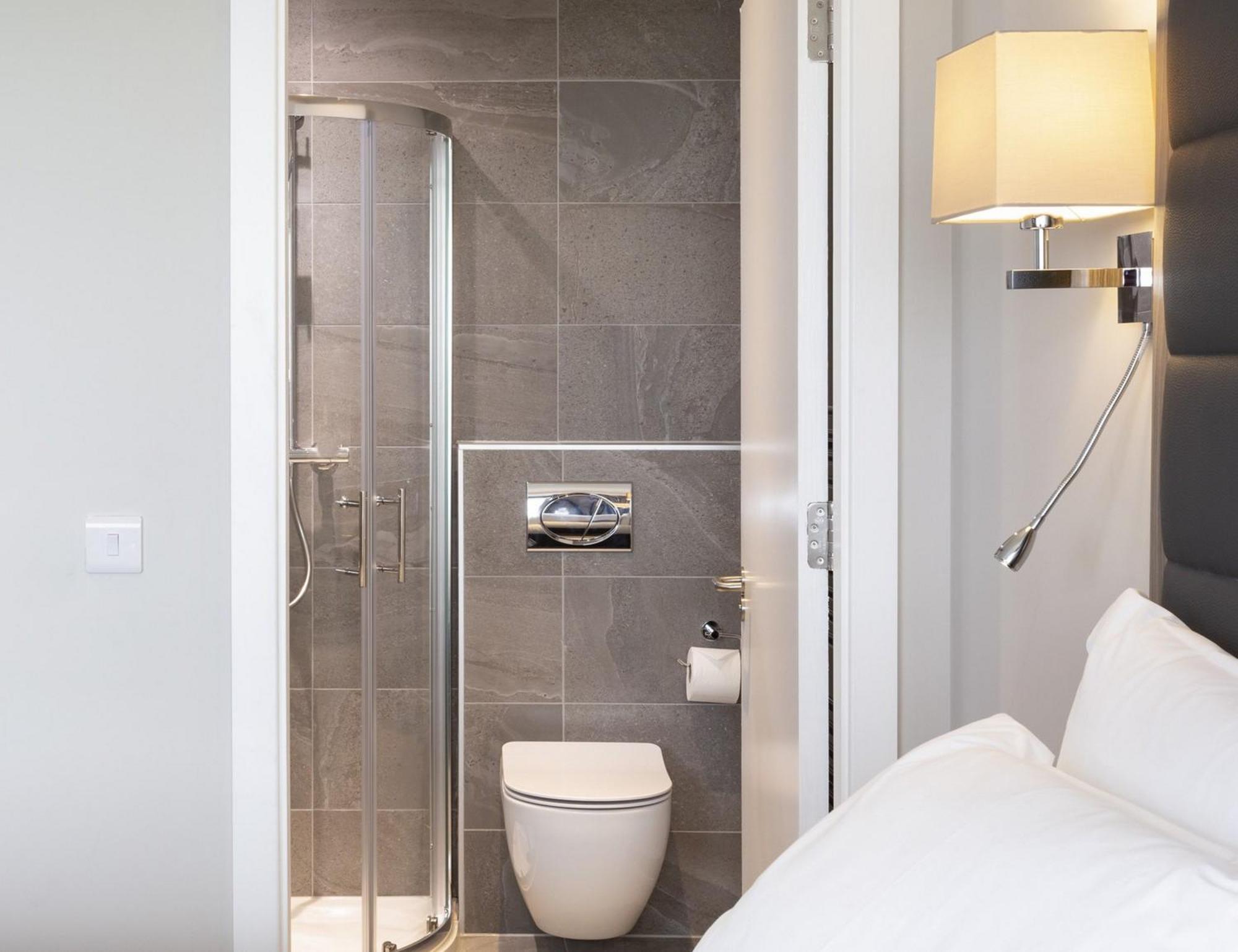 2 Bedroom Suite