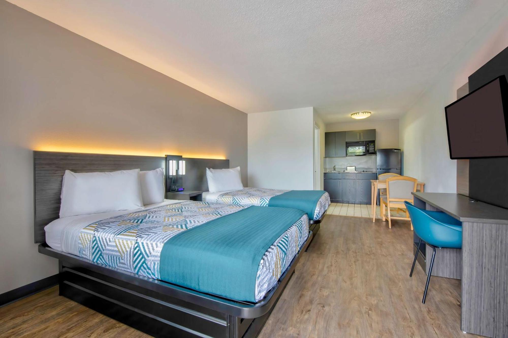 Quadruple Room Smoking