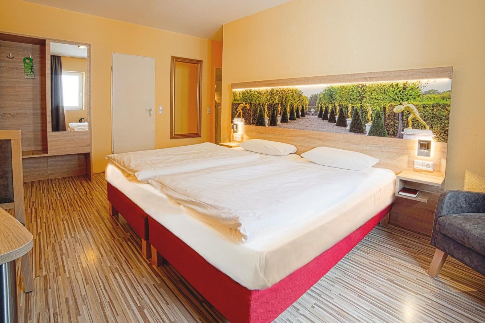 Double Room Private Bathroom