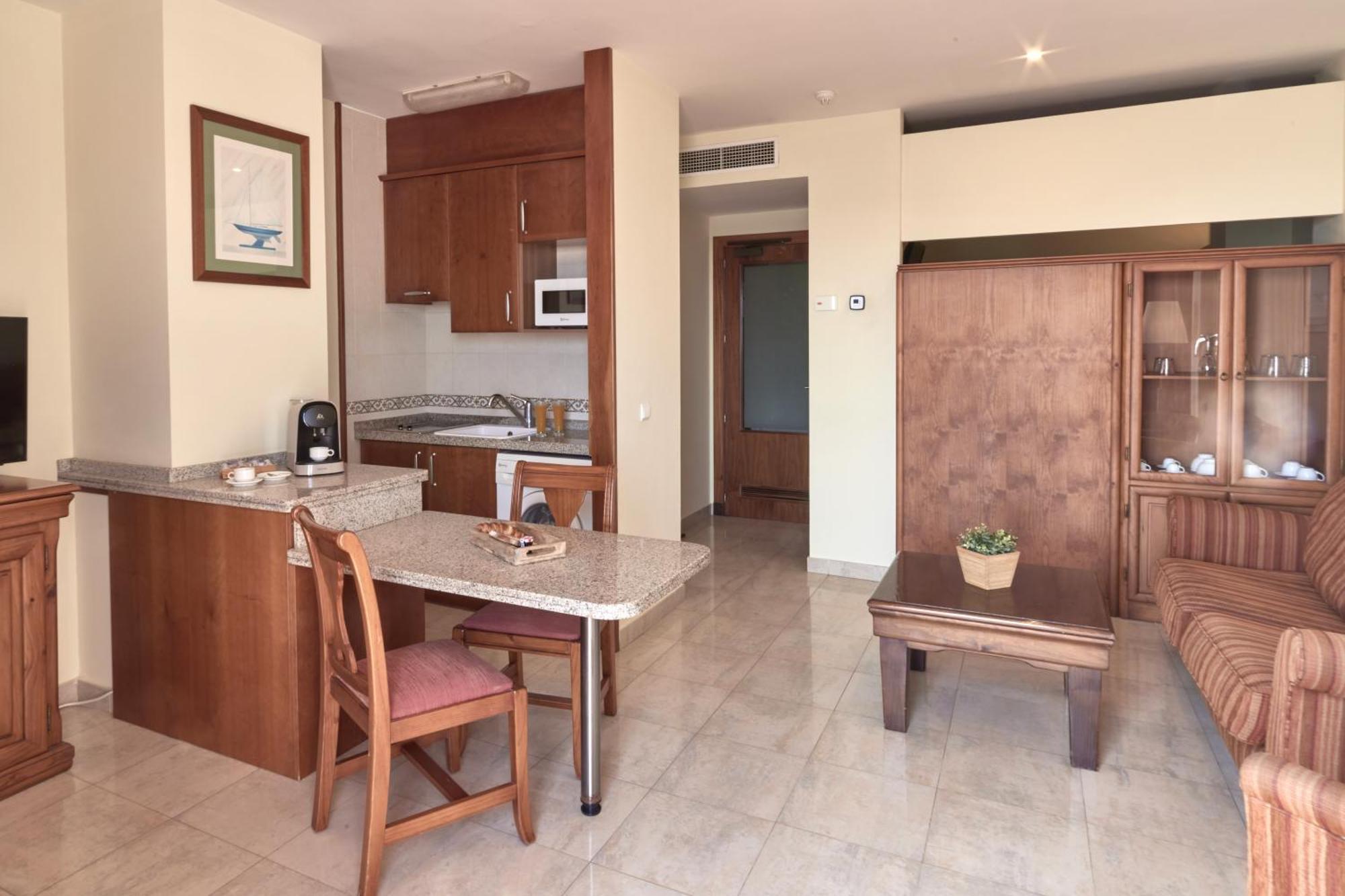 Family Apartment Sea View