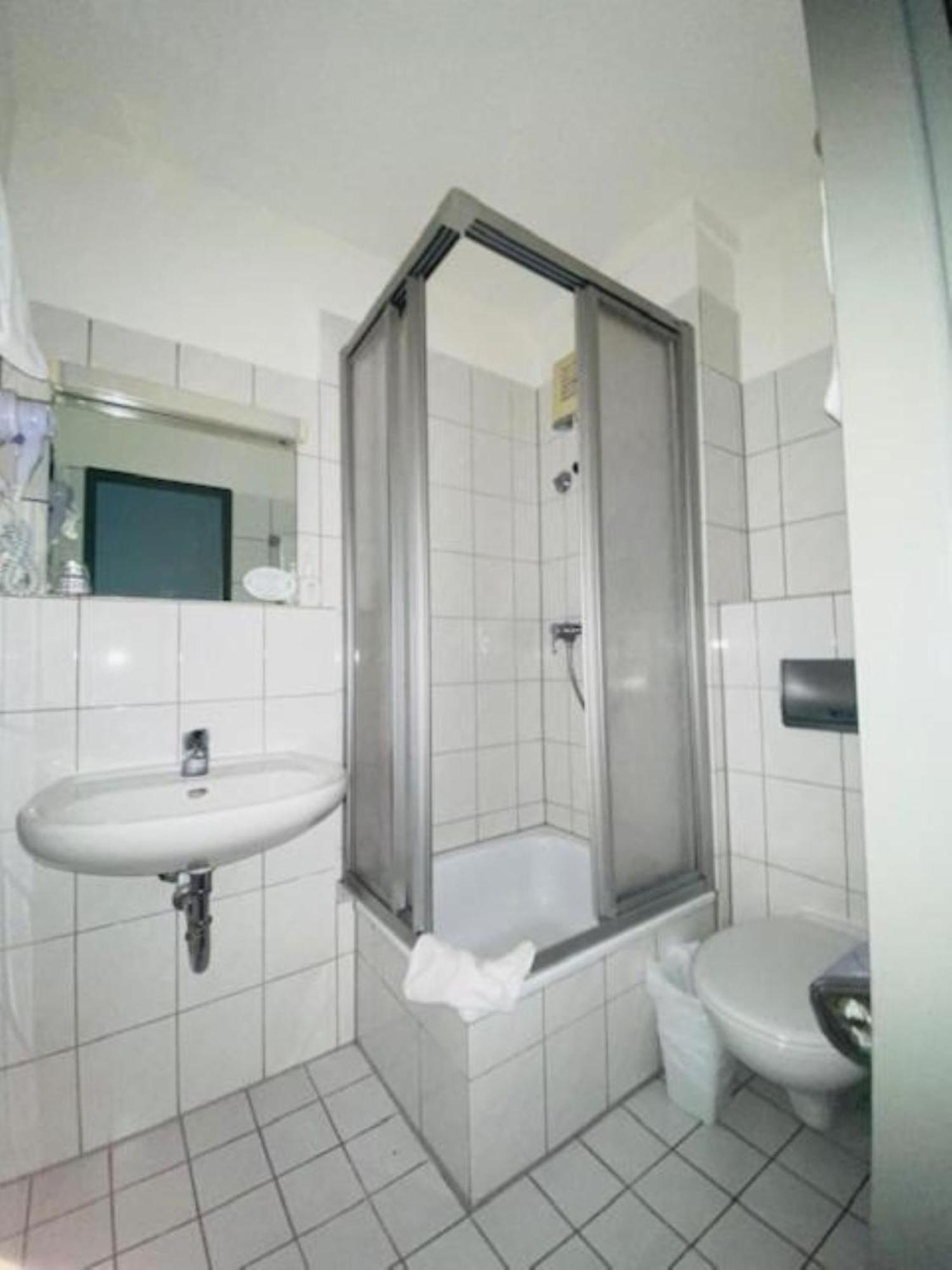 Small Single Room