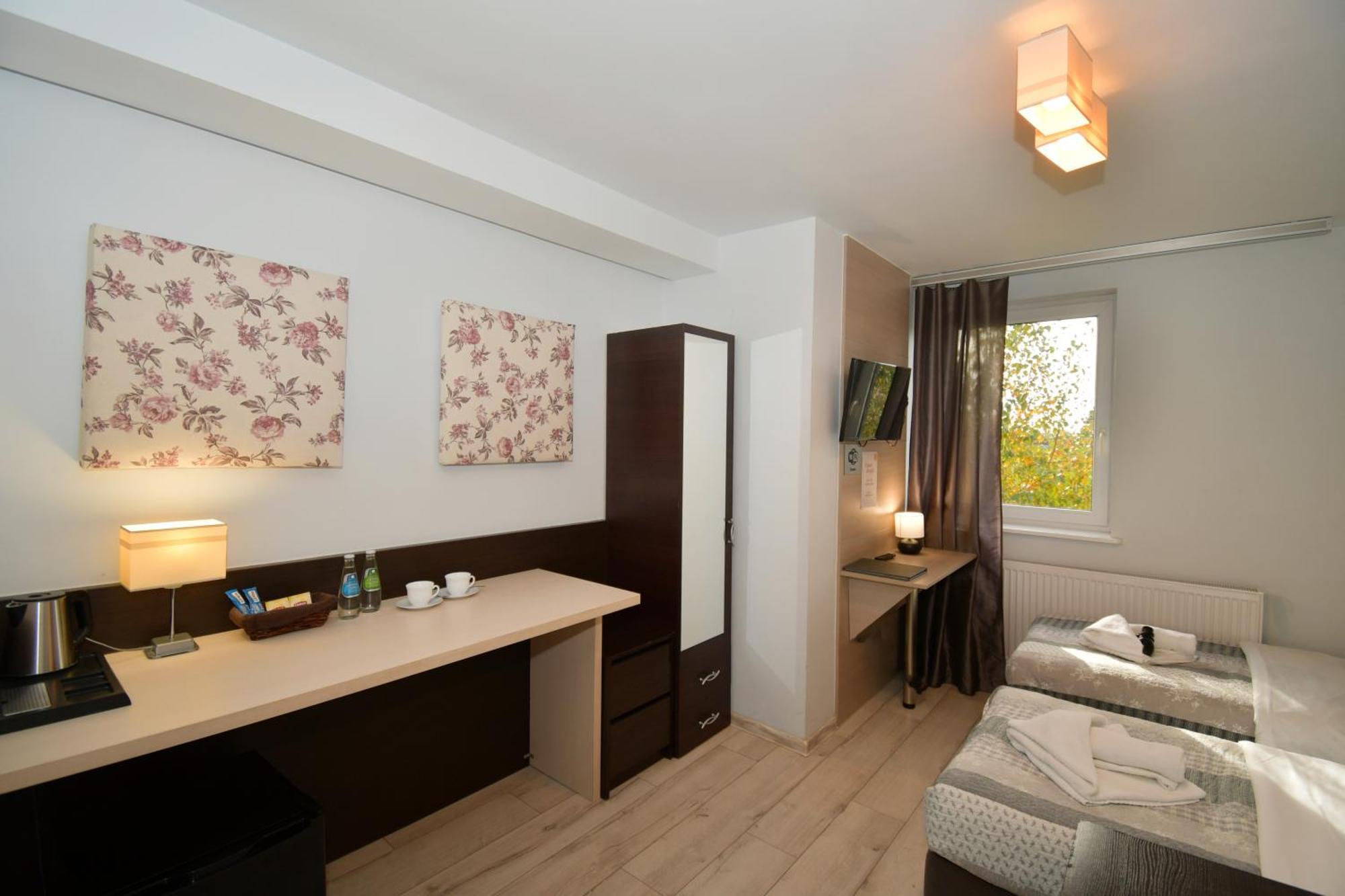 Double Room,1588266798:JPEG