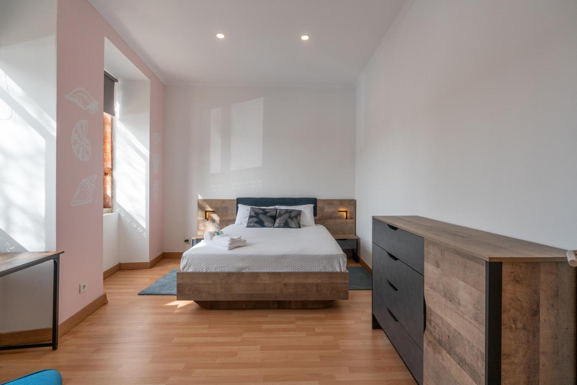 Double Room Private External Bathroom