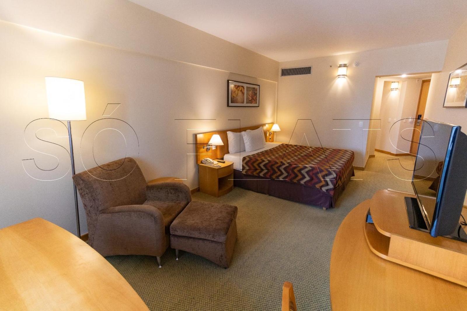 Queen Room,1501240102:JPEG