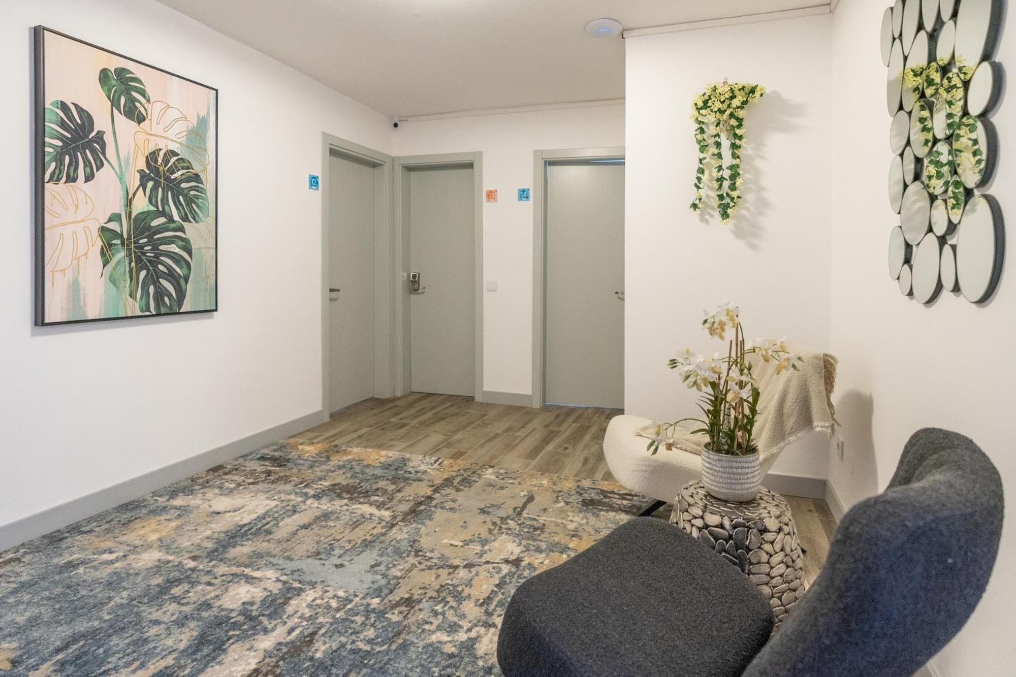 Twin Room Shared Toilet