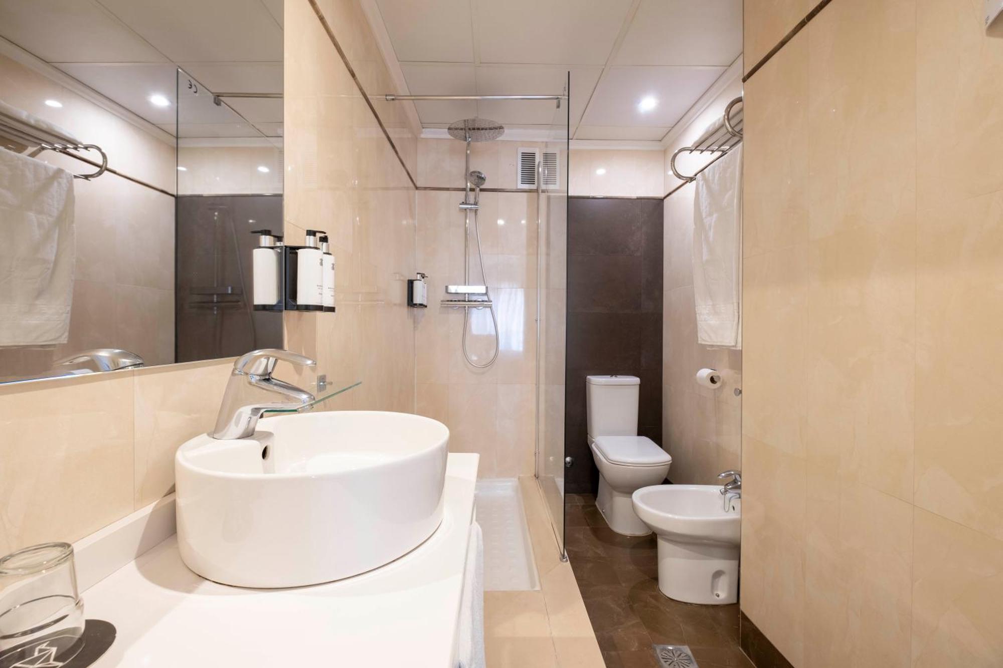 Superior Double Room,1541772673:JPEG