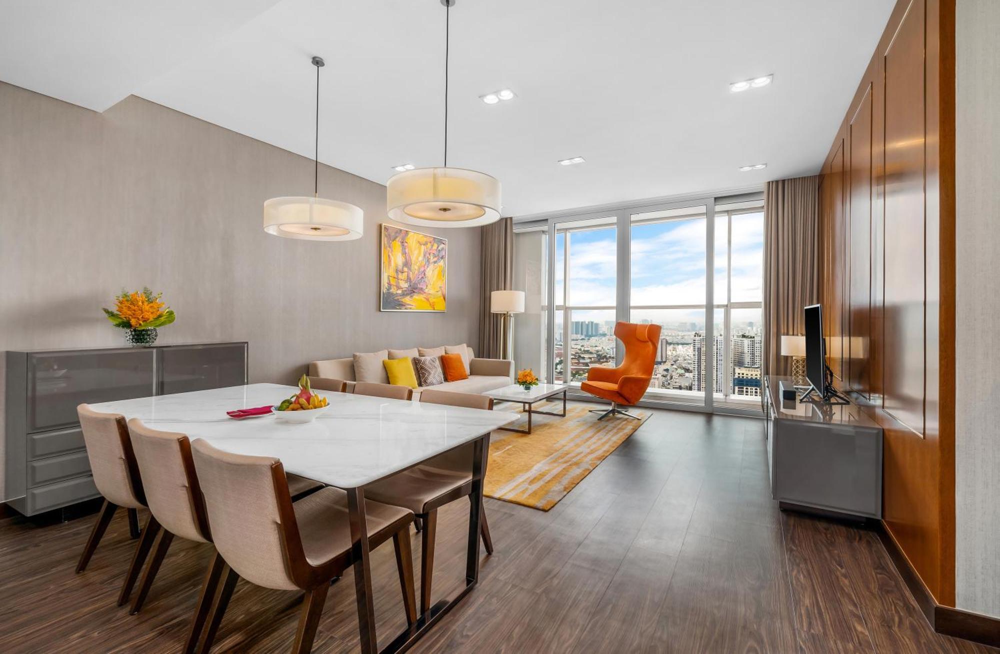 Grand Three Bedroom one-time Complimentary Minibar