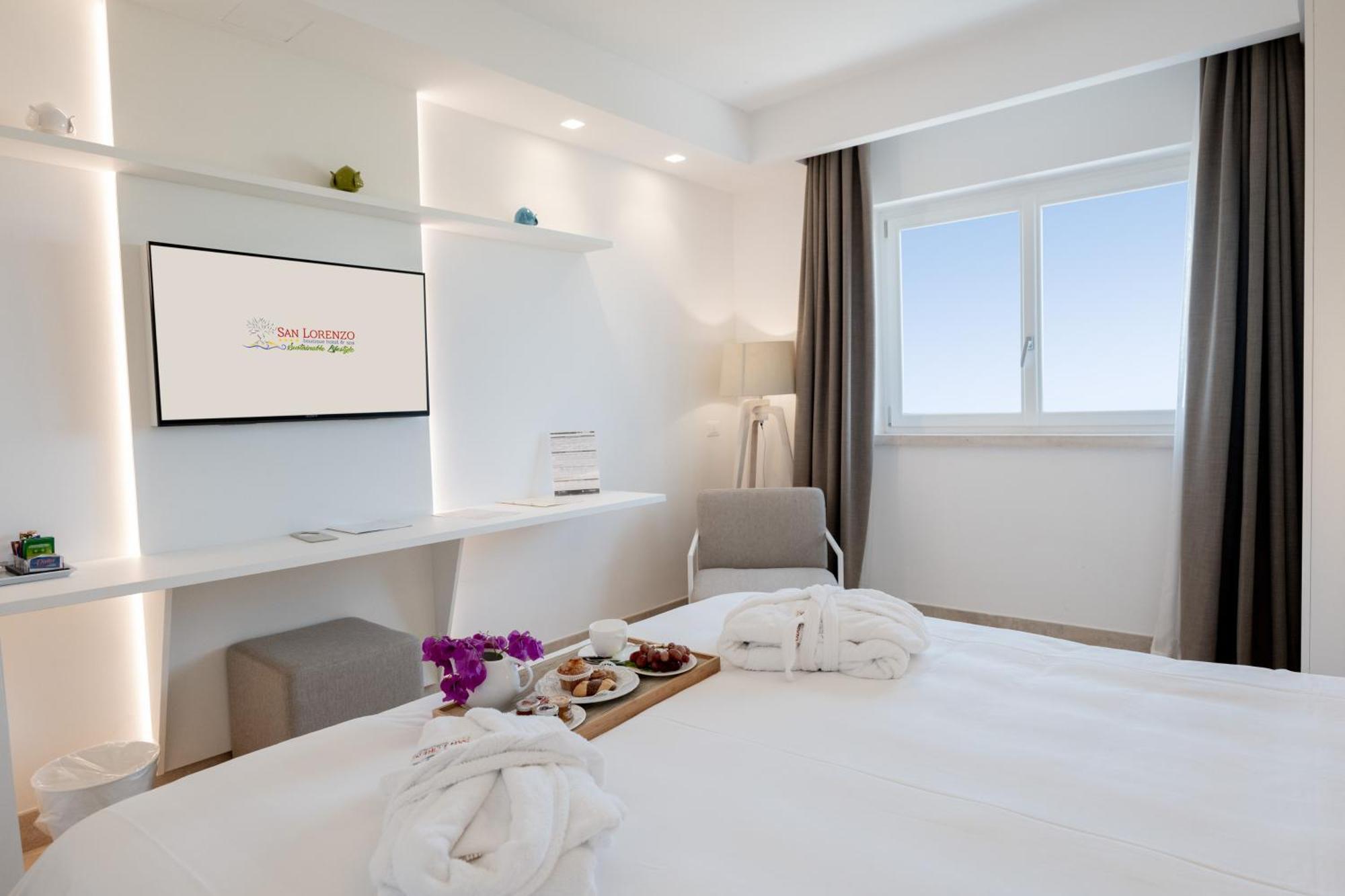 Classic King Room,1593786490:JPEG